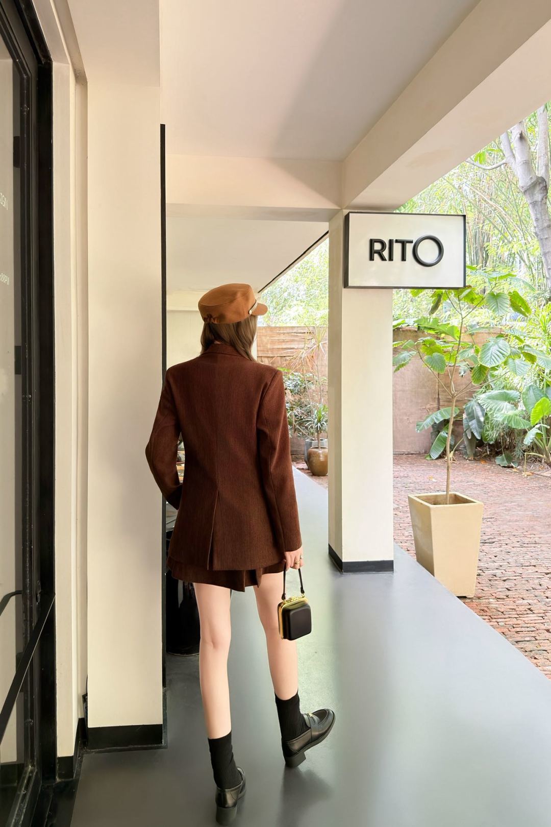 Cwl 25fw Lapel suit with waist chain and pleated skirt set