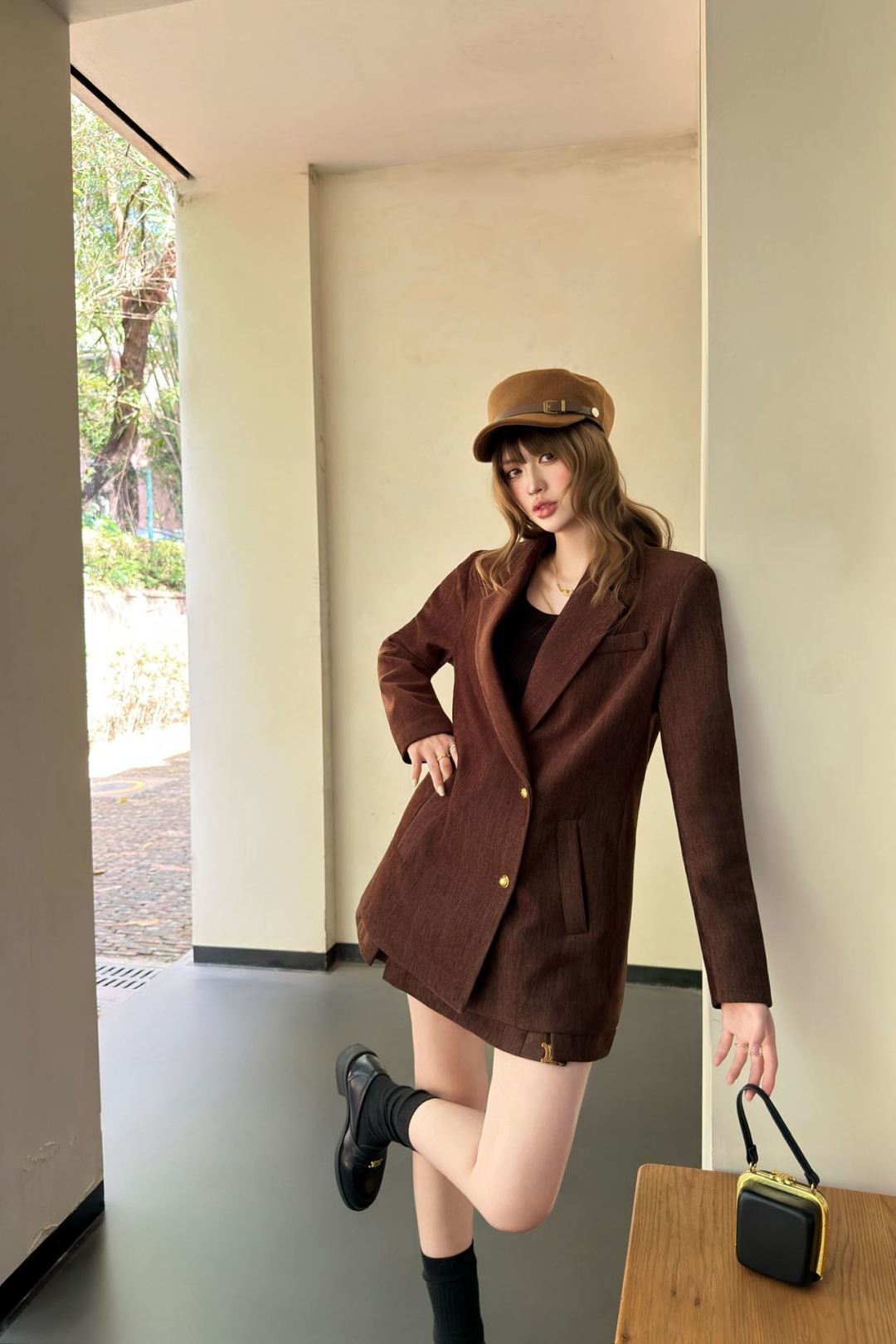 Cwl 25fw Lapel suit with waist chain and pleated skirt set