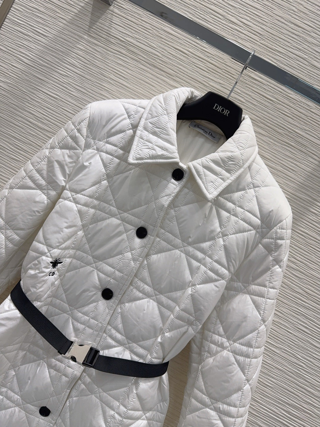 Cd 25fw long cotton-padded coat with quilted seams