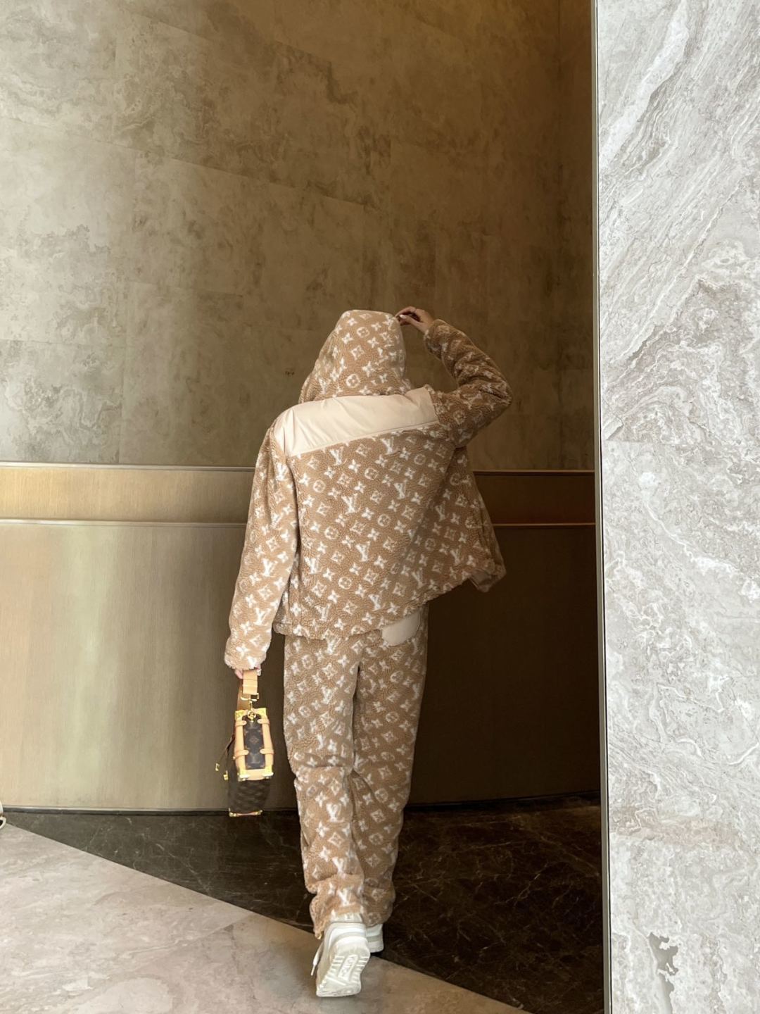 Lou 25fw new hooded teddy bear lamb outfit