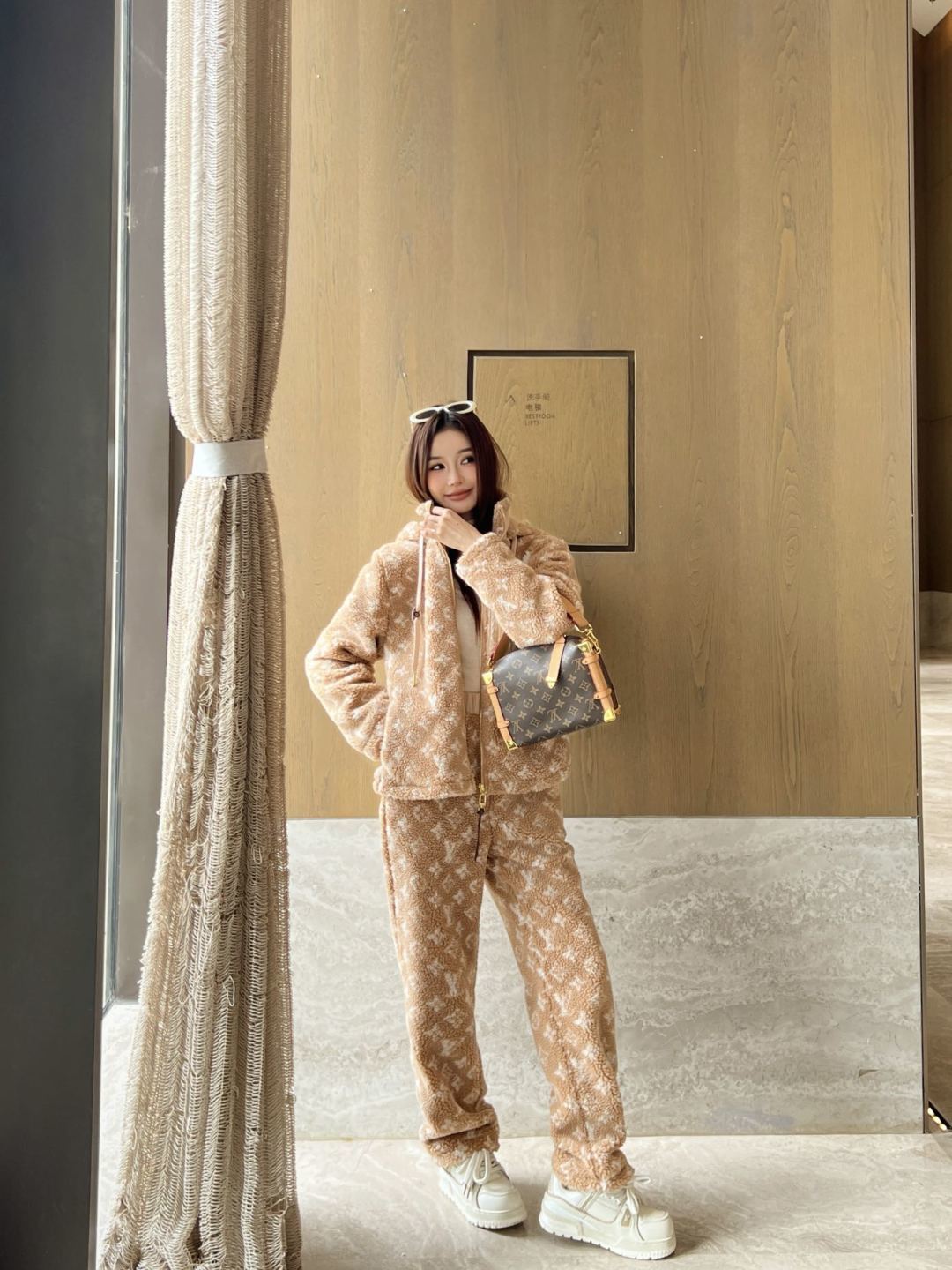 Lou 25fw new hooded teddy bear lamb outfit