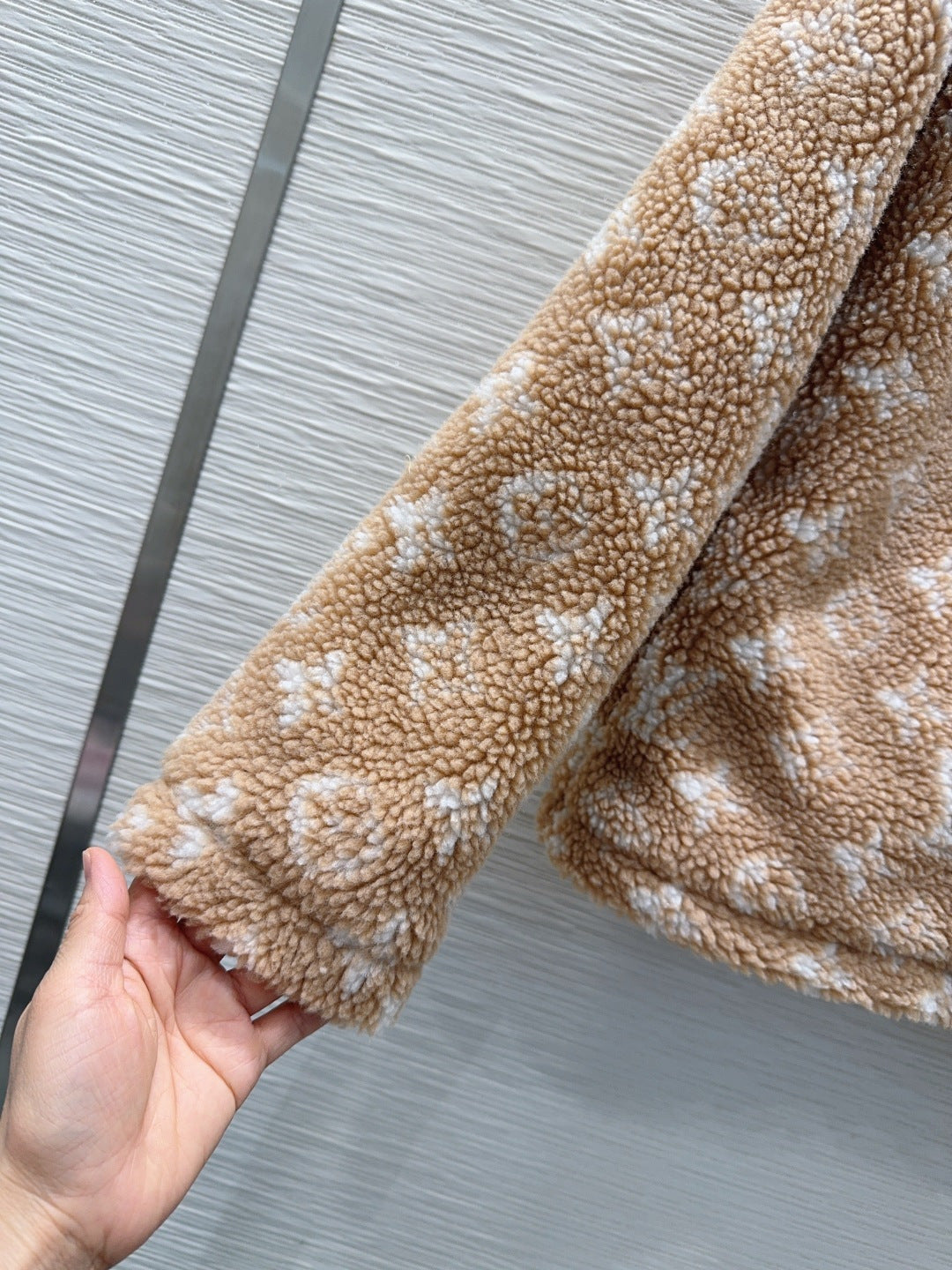 Lou 25fw new hooded teddy bear lamb outfit