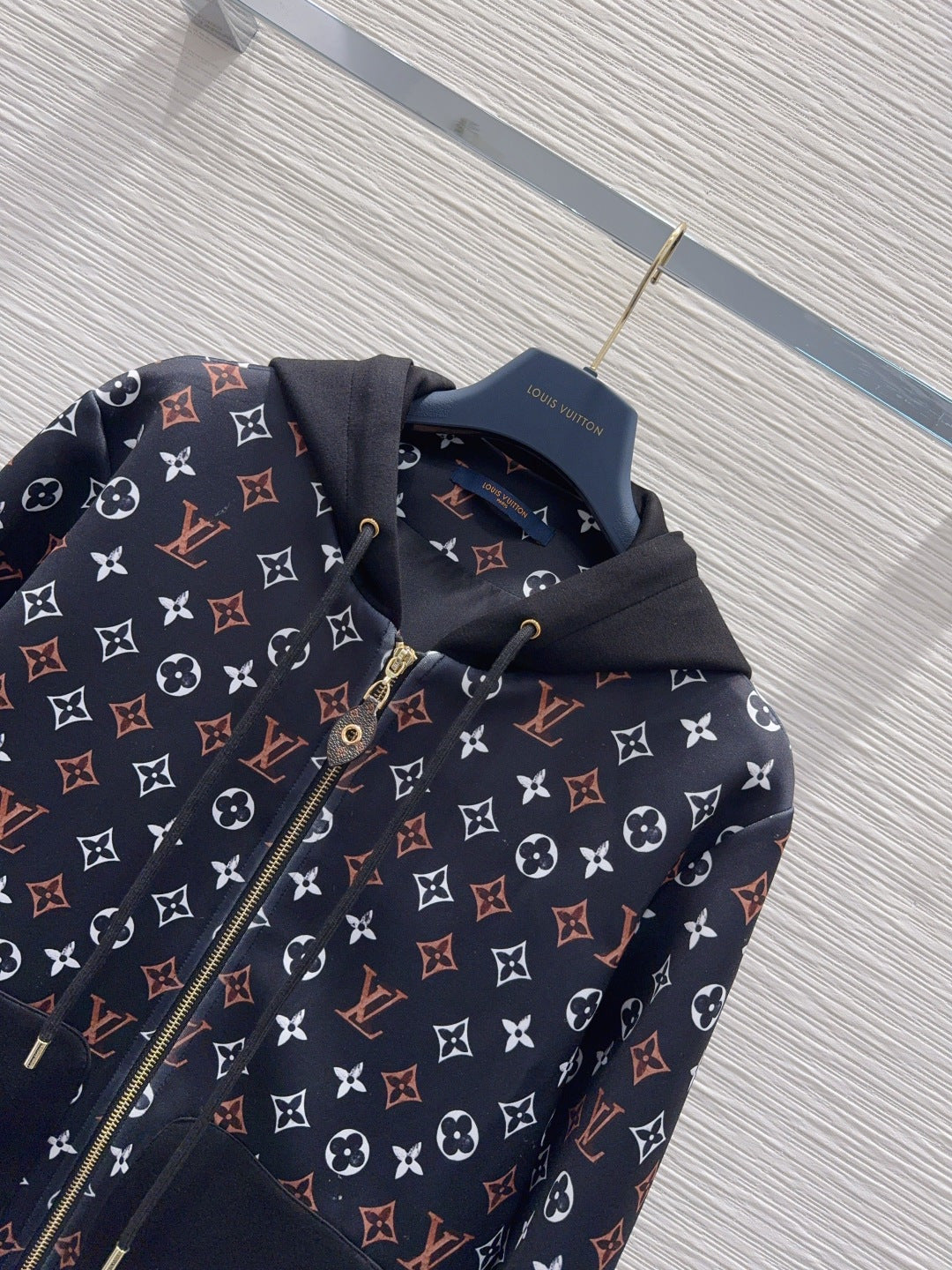 Lou 25fw New Air Layer Print Jacket