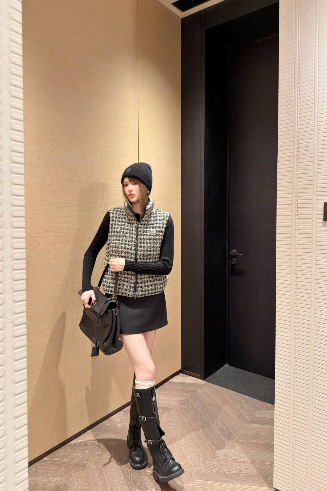 Mco 25fw new down vest jacket