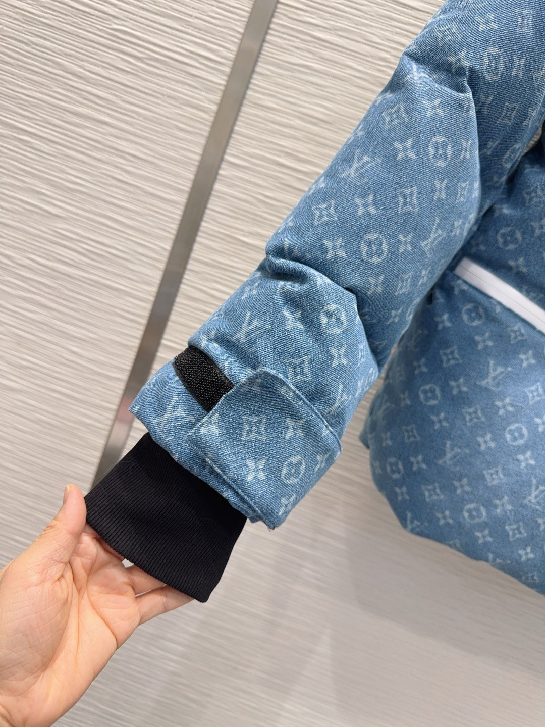 Lou**25fw new down jacket with printed fabric