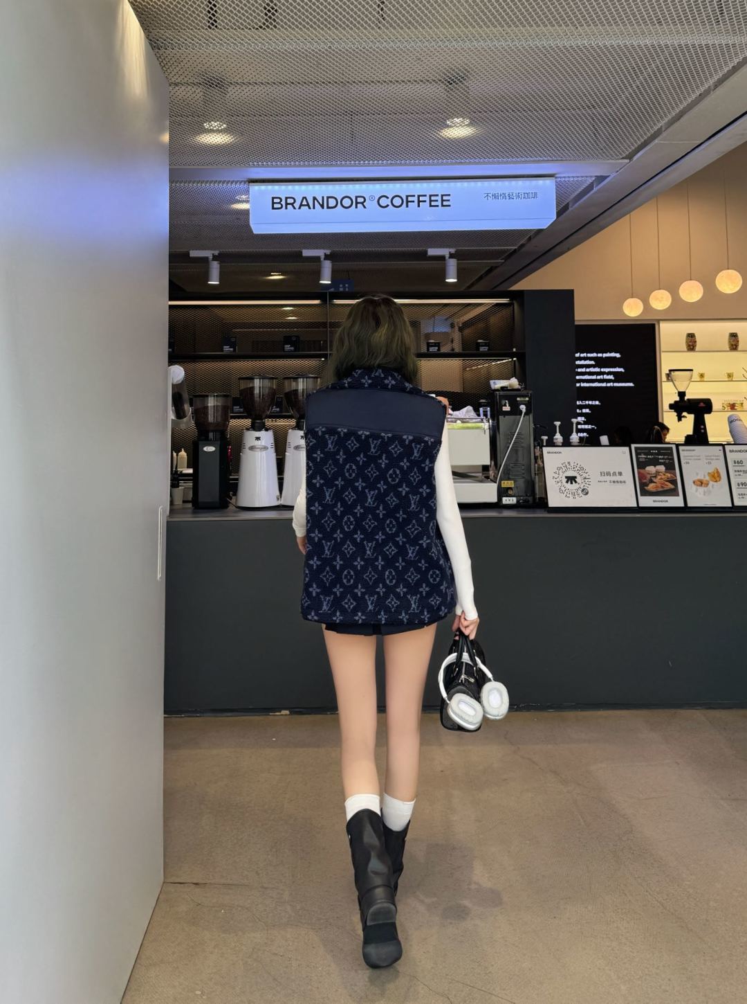 Lou**25fw new faux lamb wool vest