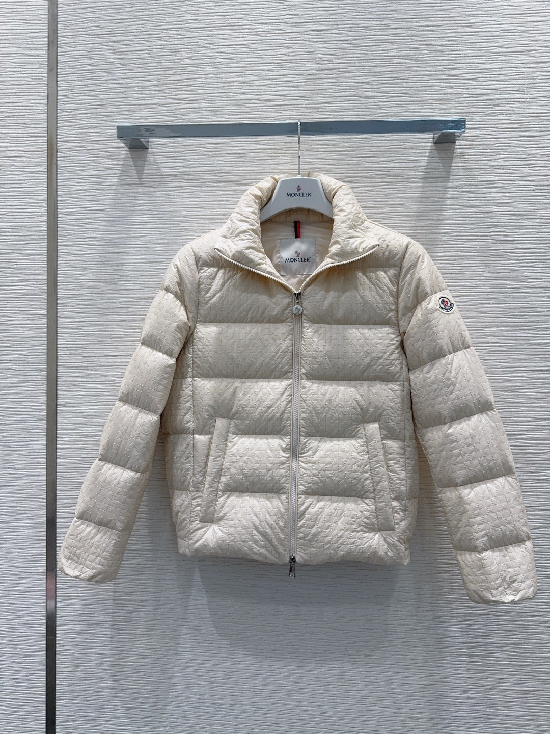 Moc**25fw new down jacket
