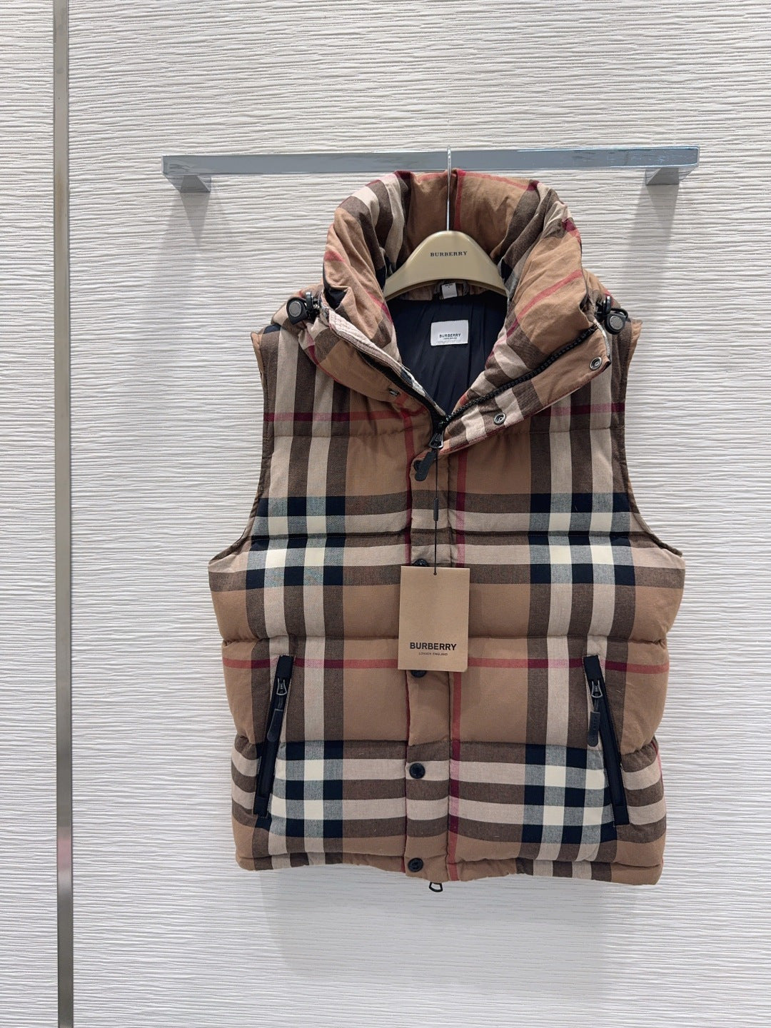 Bur**25fw new unisex down jacket with detachable cuffs