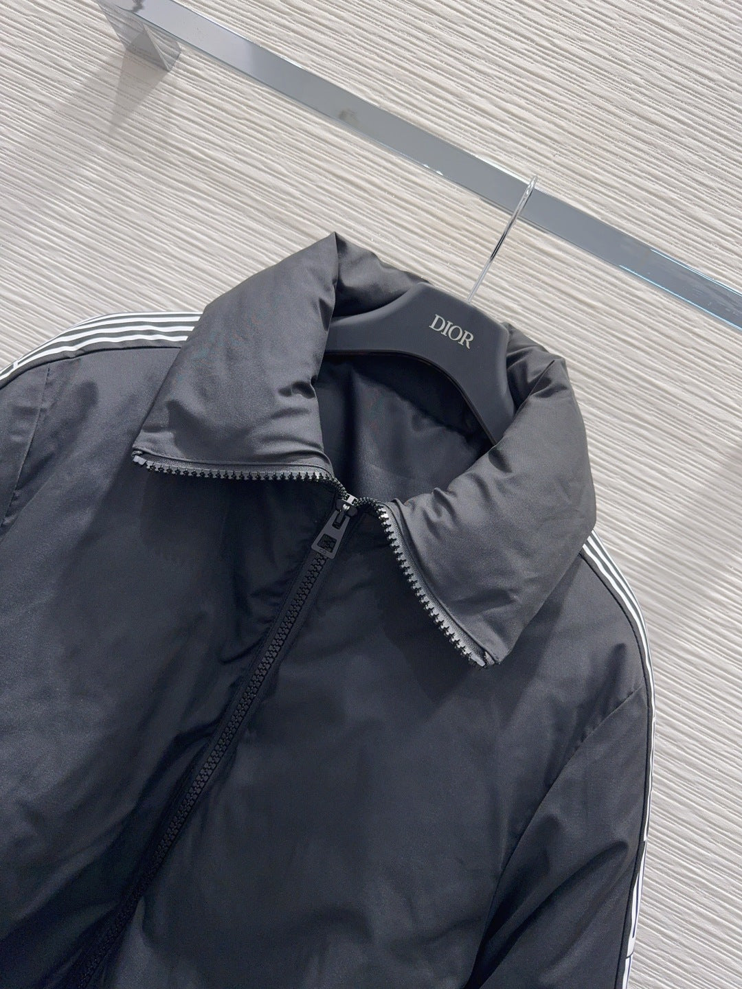 Cd 25fw casual and stylish down jacket