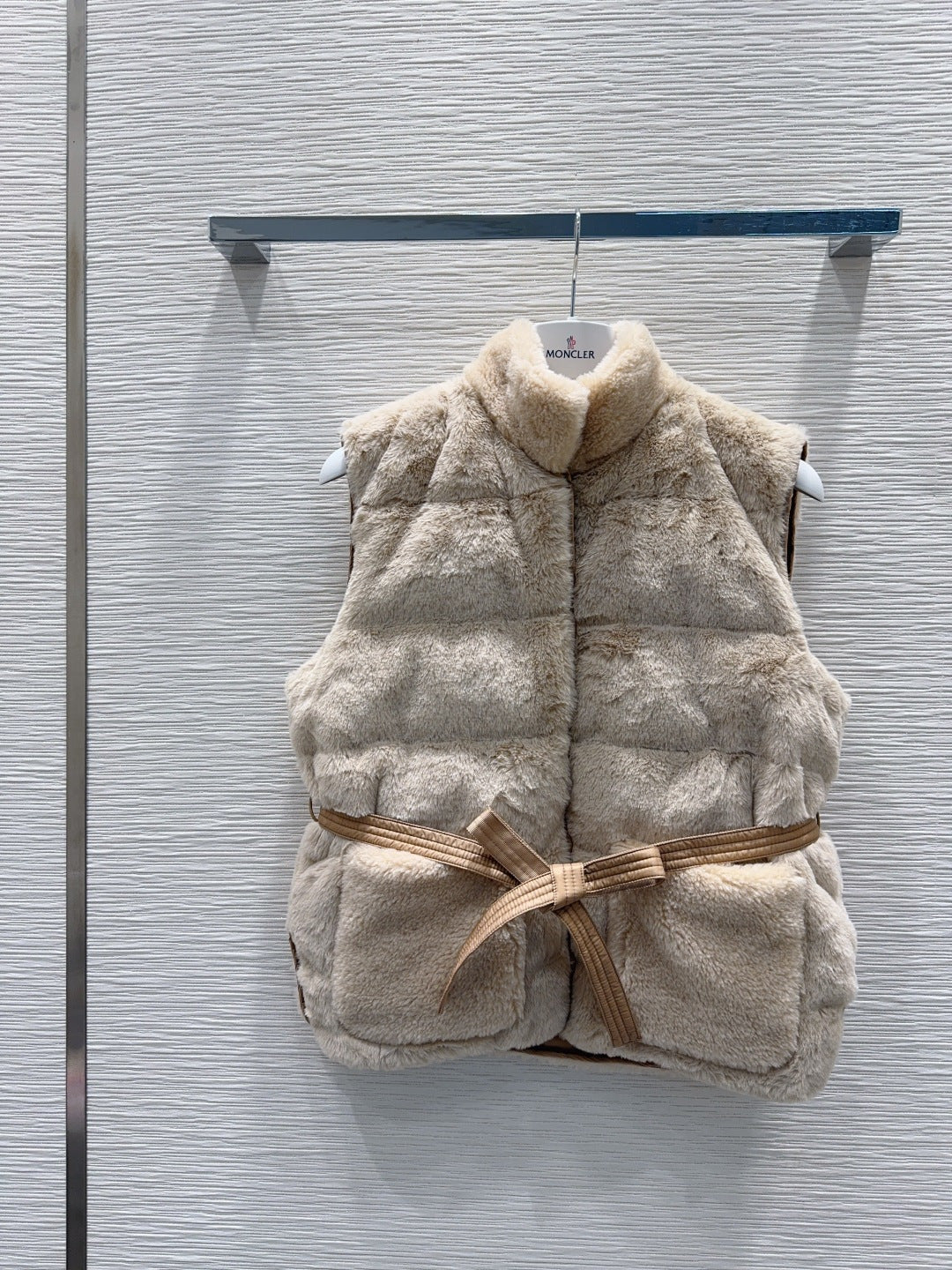 Mco 25fw new vest jacket