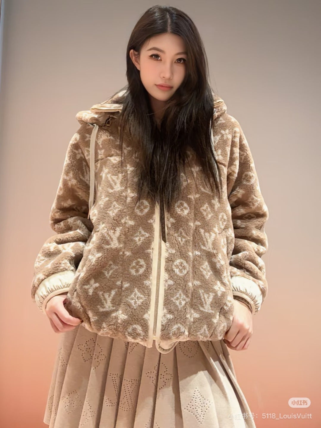 Lou 25fw hooded Teddy Sheepskin Jacket