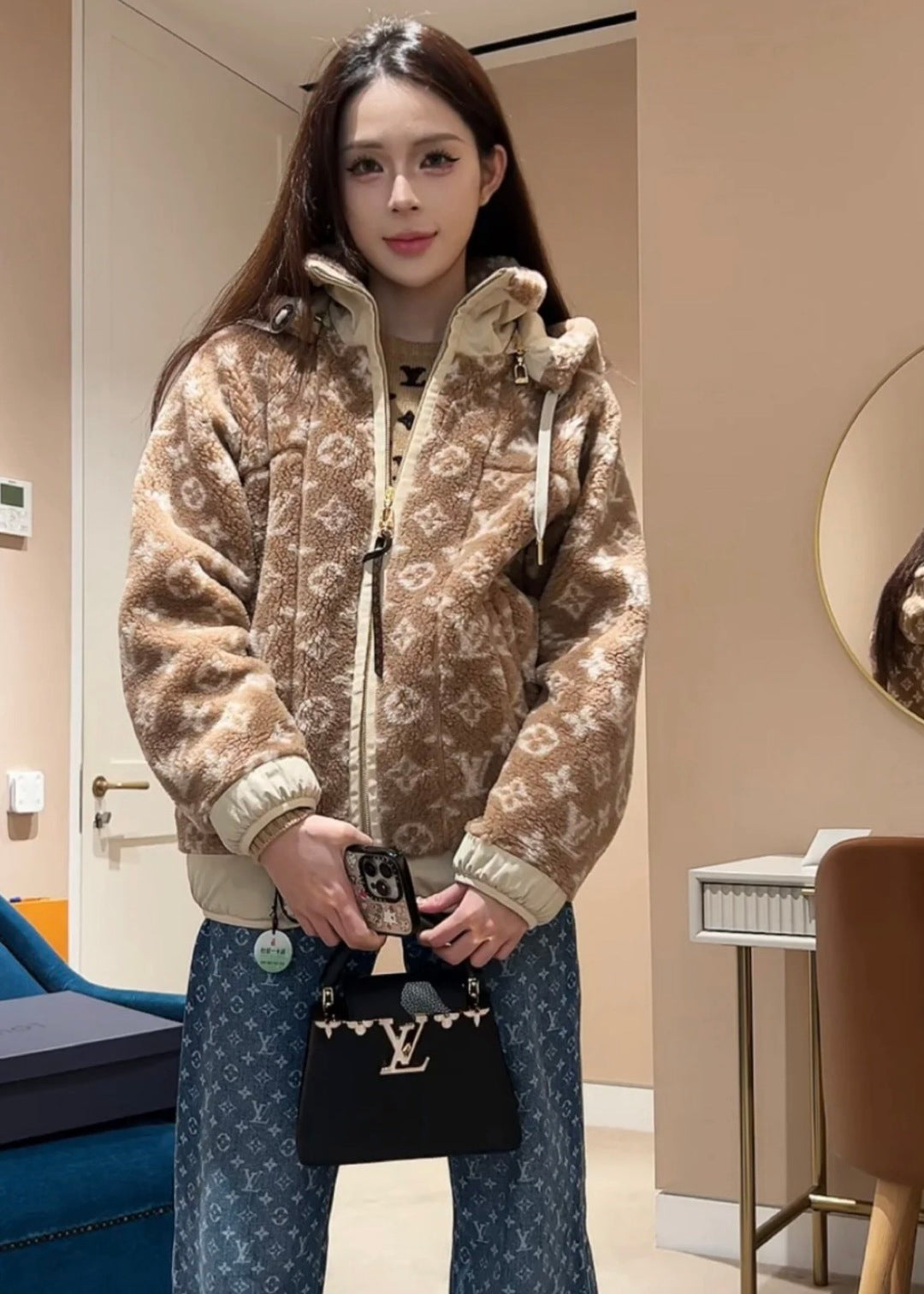 Lou 25fw hooded Teddy Sheepskin Jacket