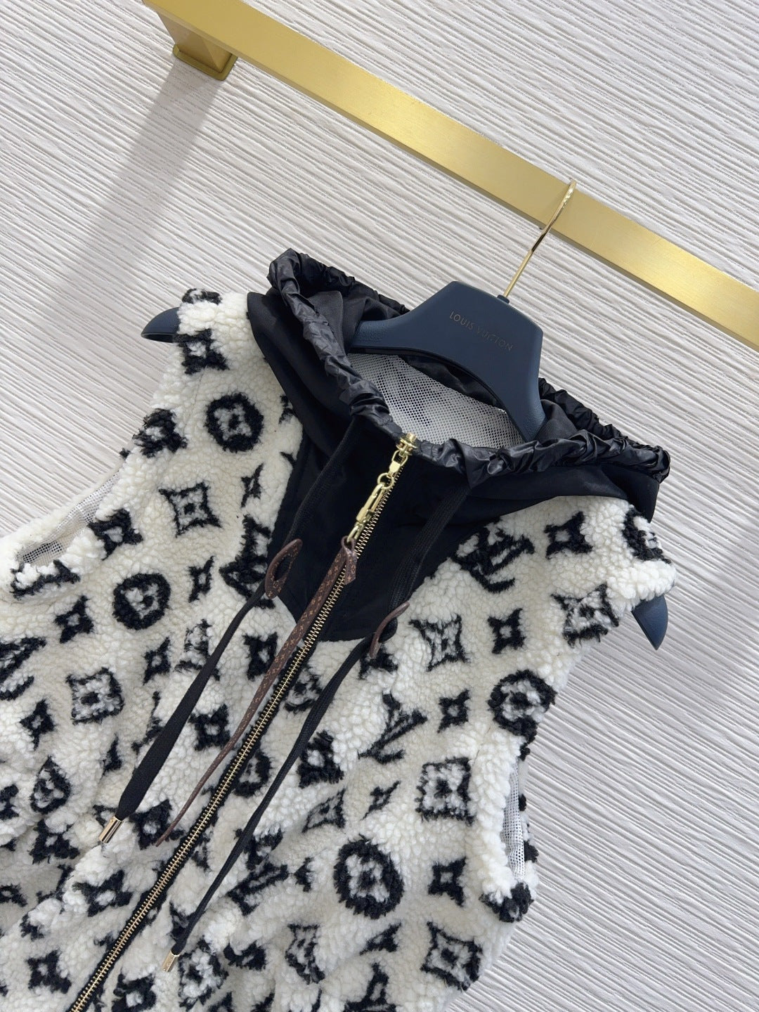 Lou 25fw New vest jacket