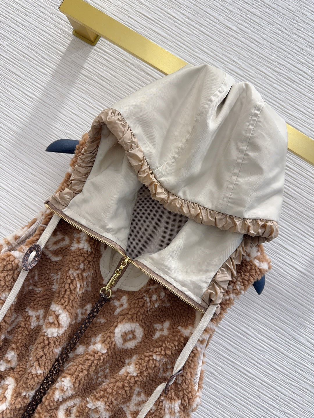 Lou 25fw New vest jacket