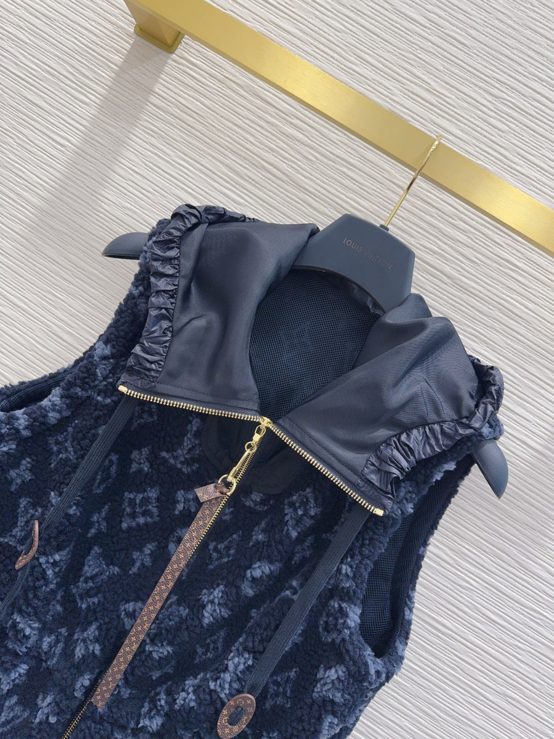 Lou 25fw New vest jacket