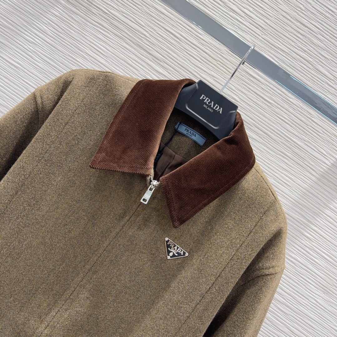 Pra 25fw fashionable classic triangle logo jacket