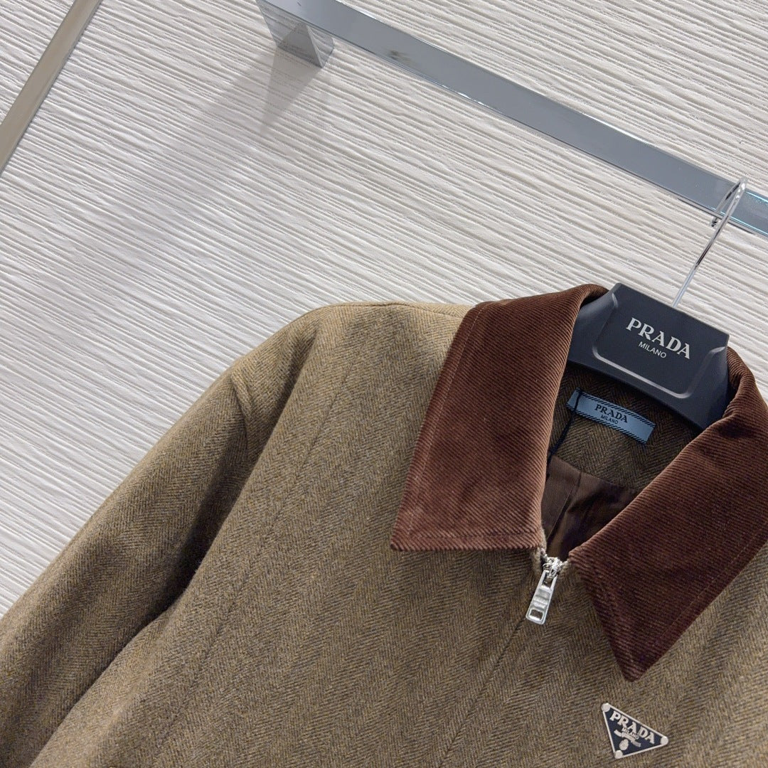 Pra 25fw fashionable classic triangle logo jacket