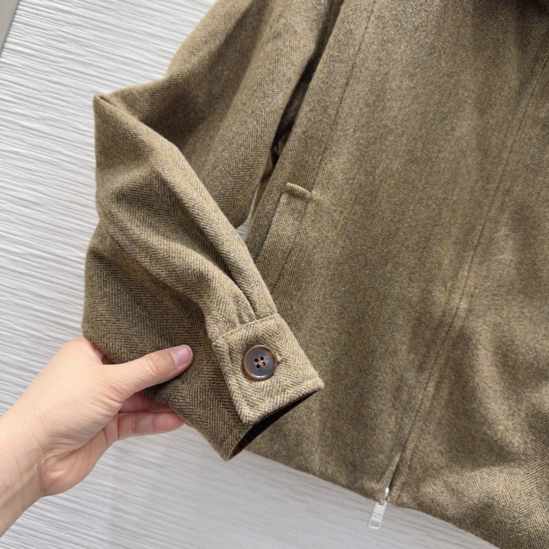 Pra 25fw fashionable classic triangle logo jacket