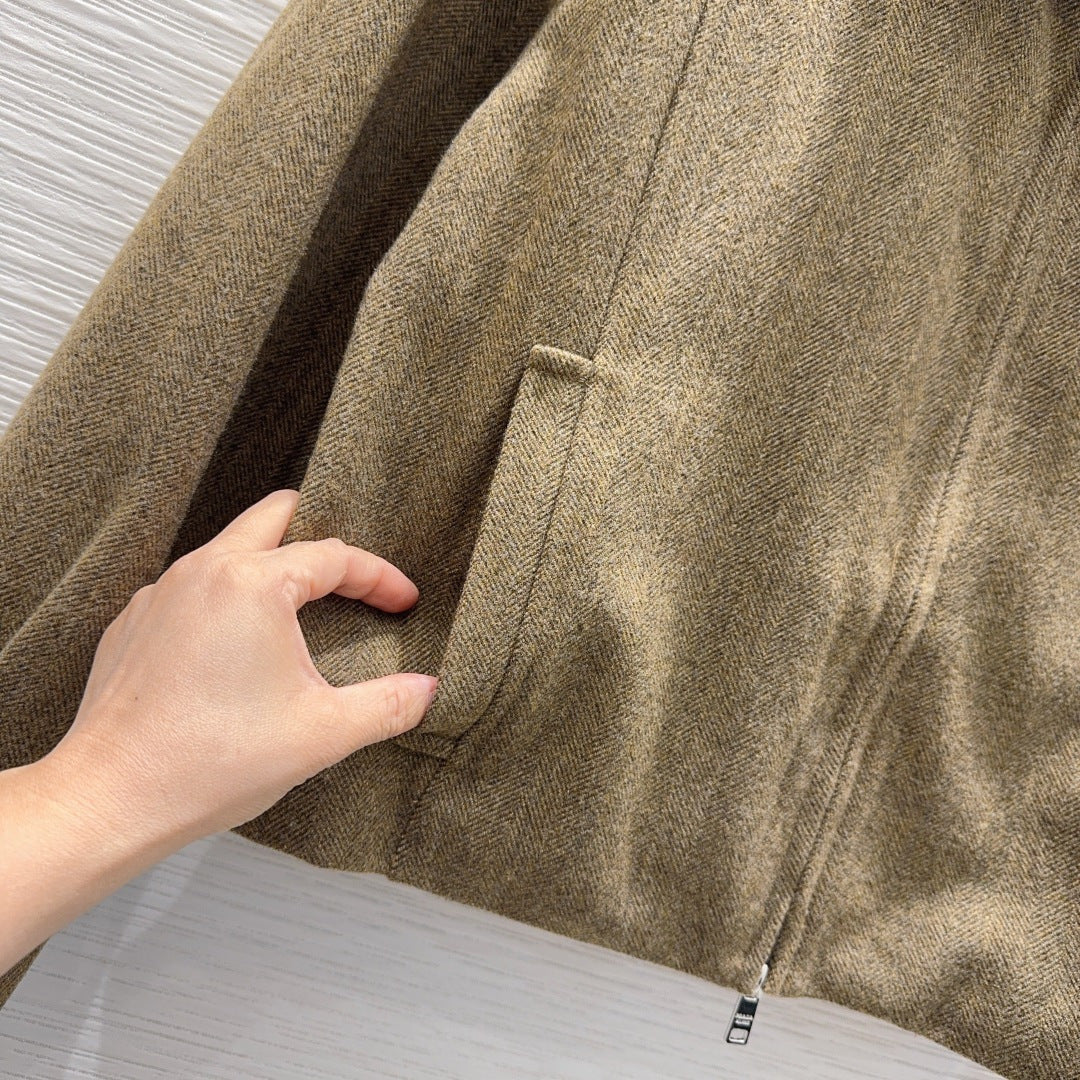 Pra 25fw fashionable classic triangle logo jacket