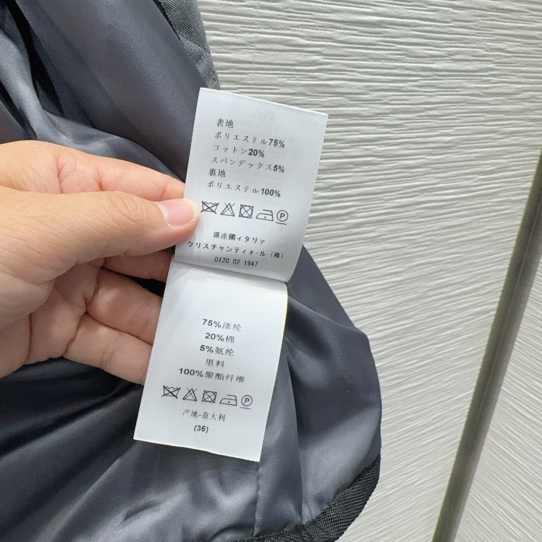 Cd 25fw V-neck patchwork jacket/cotton coat