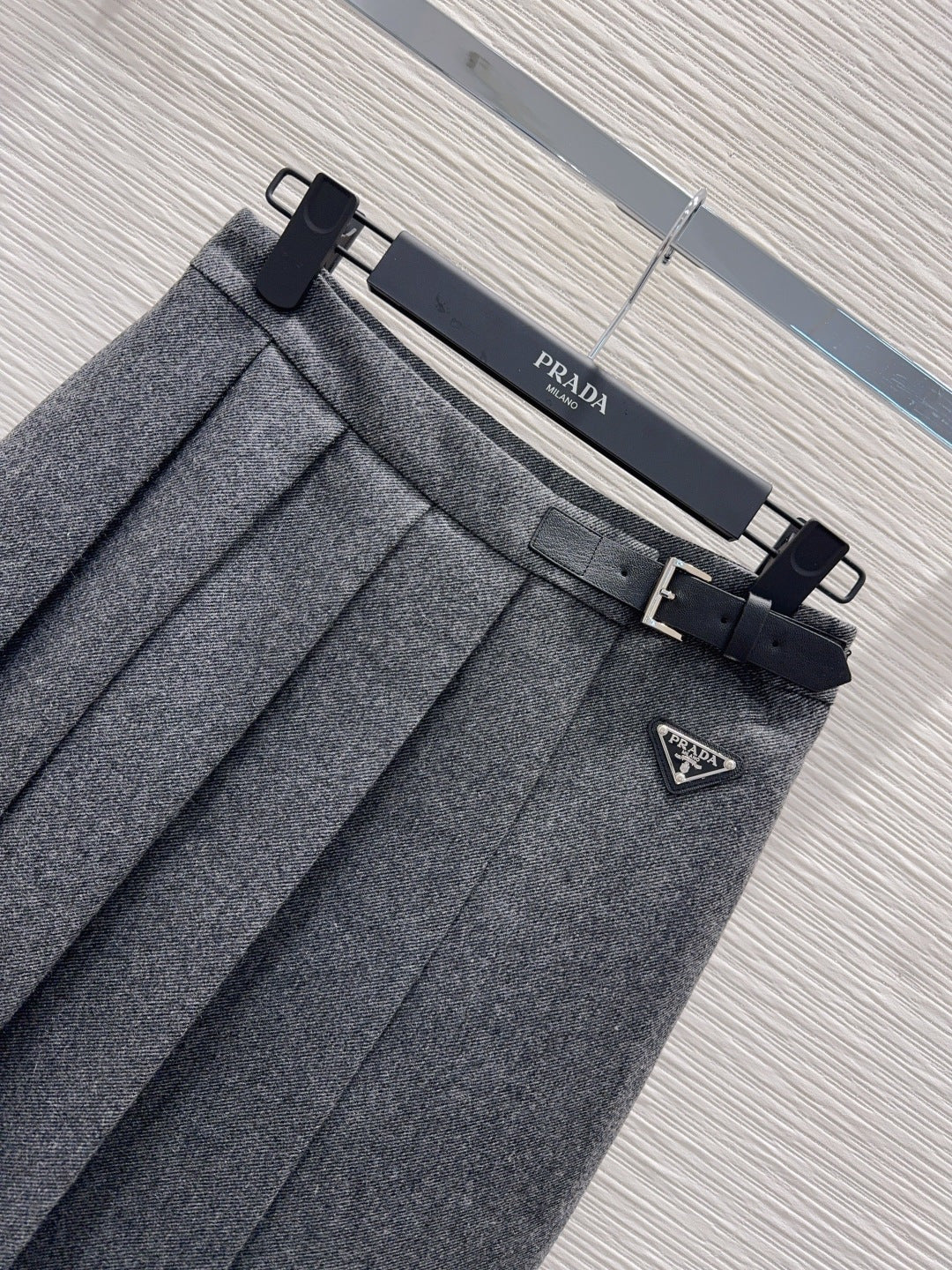 Pra**25fw new pleated long skirt