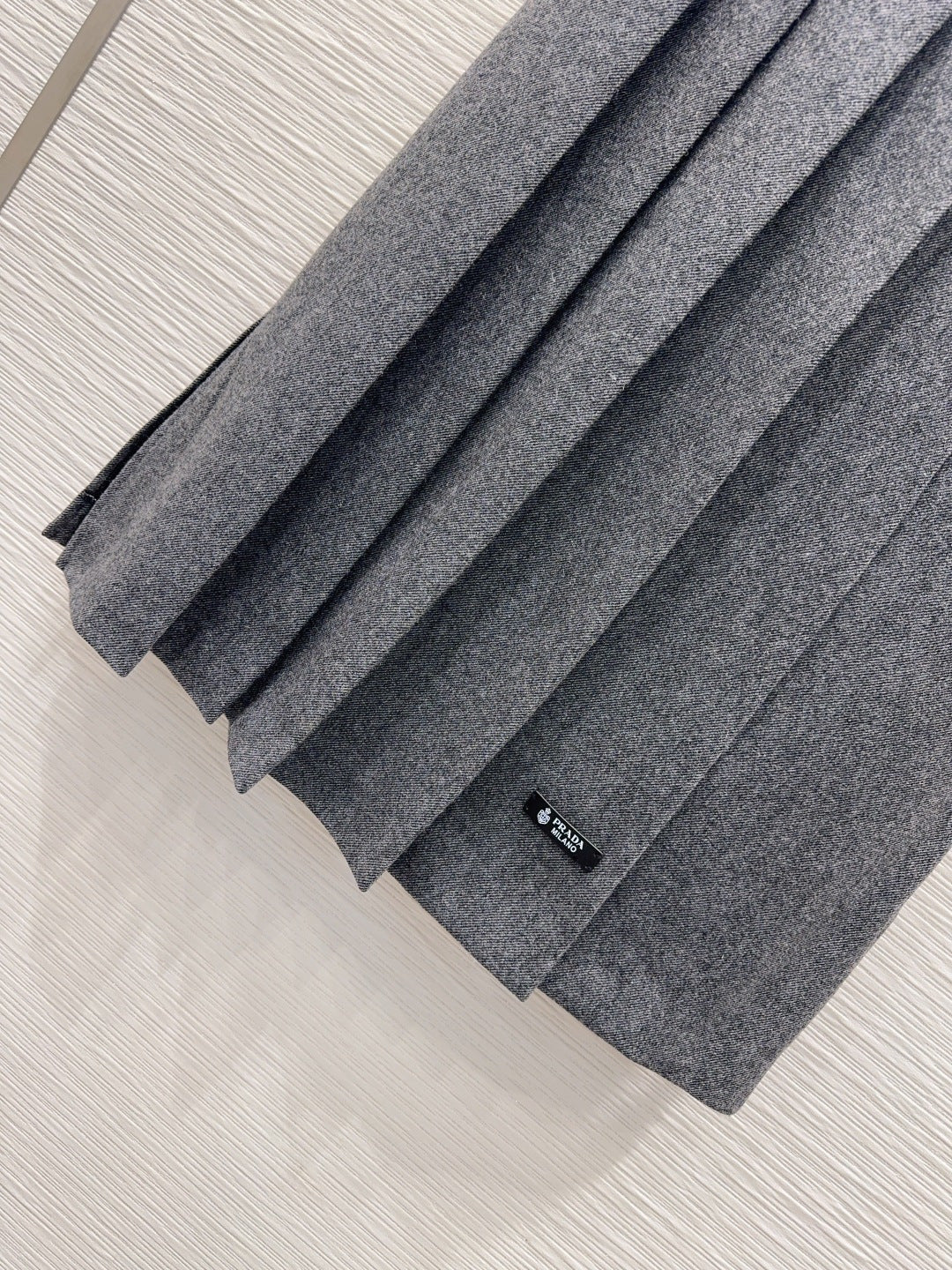 Pra**25fw new pleated long skirt