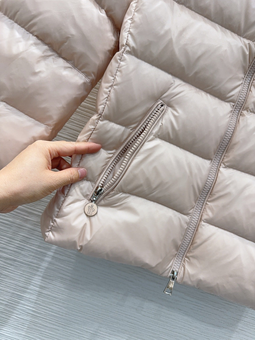 Moc**25fw new down jacket