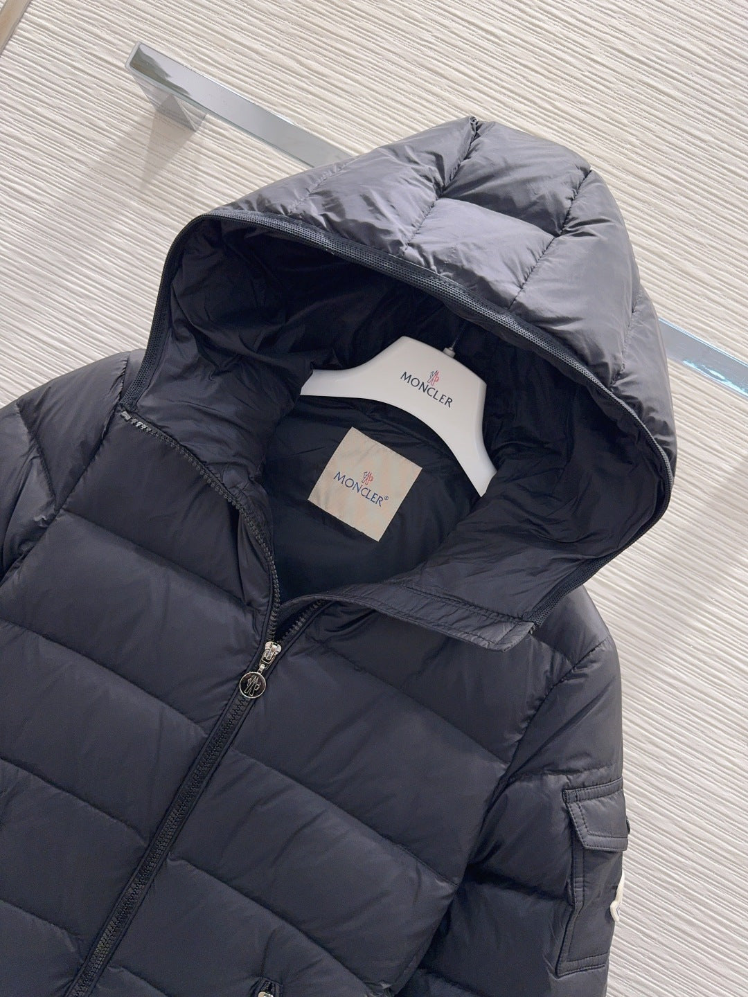 Moc**25fw new down jacket