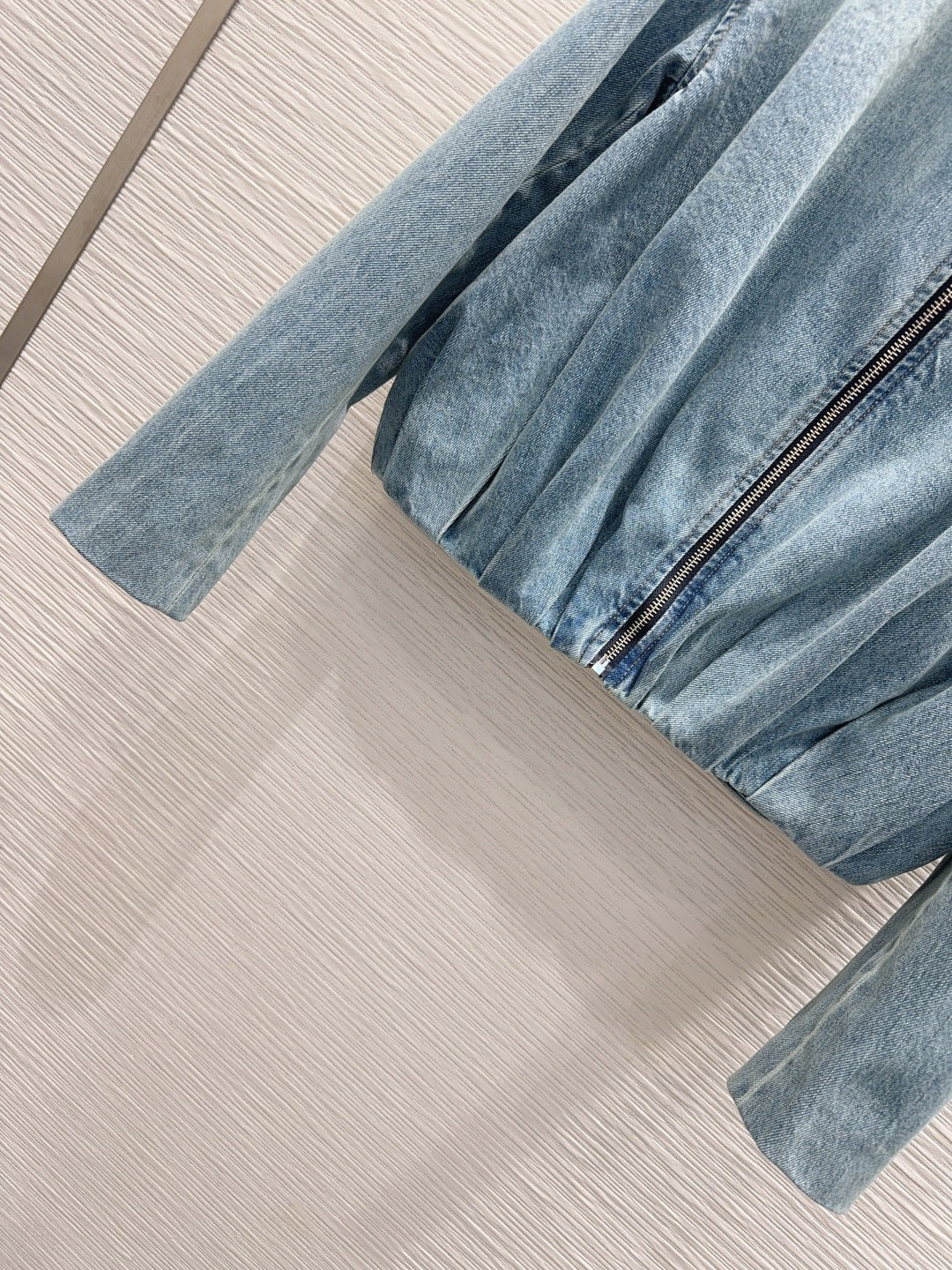 Lew 25fw zippered leather patch denim suit