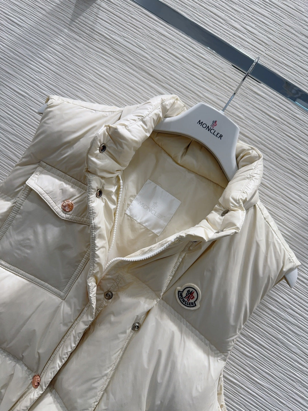 Moc 25fw new down vest