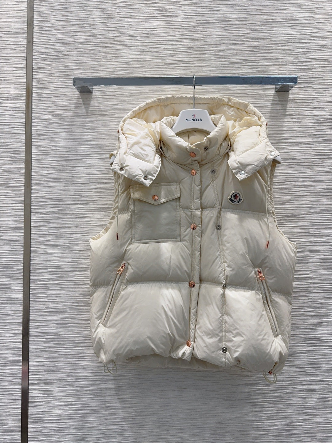 Moc 25fw new down vest