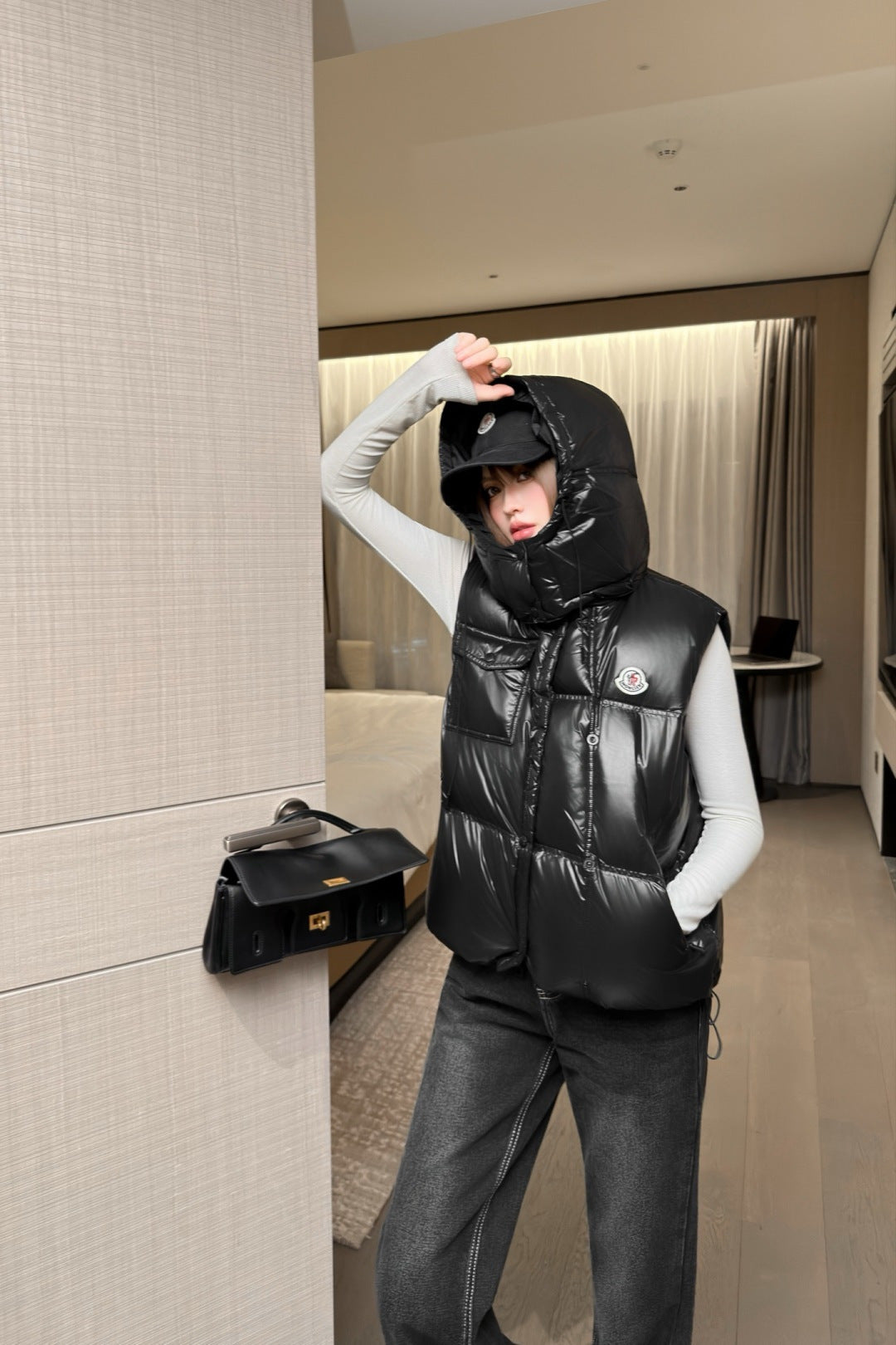 Moc 25fw new down vest