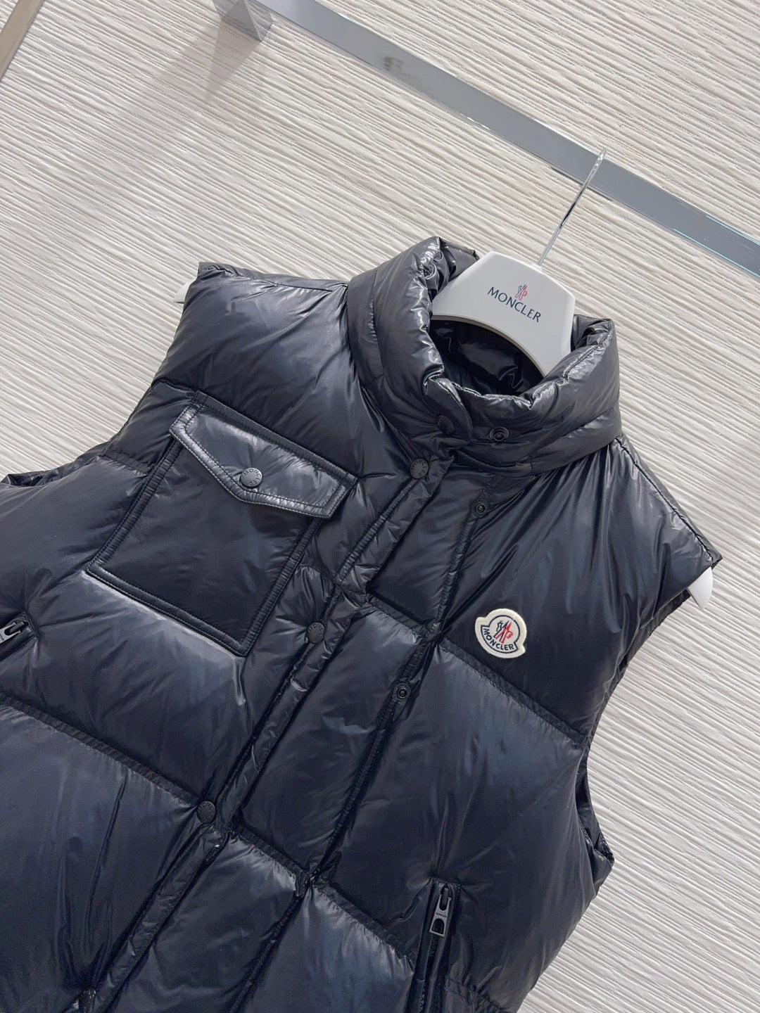 Moc 25fw new down vest