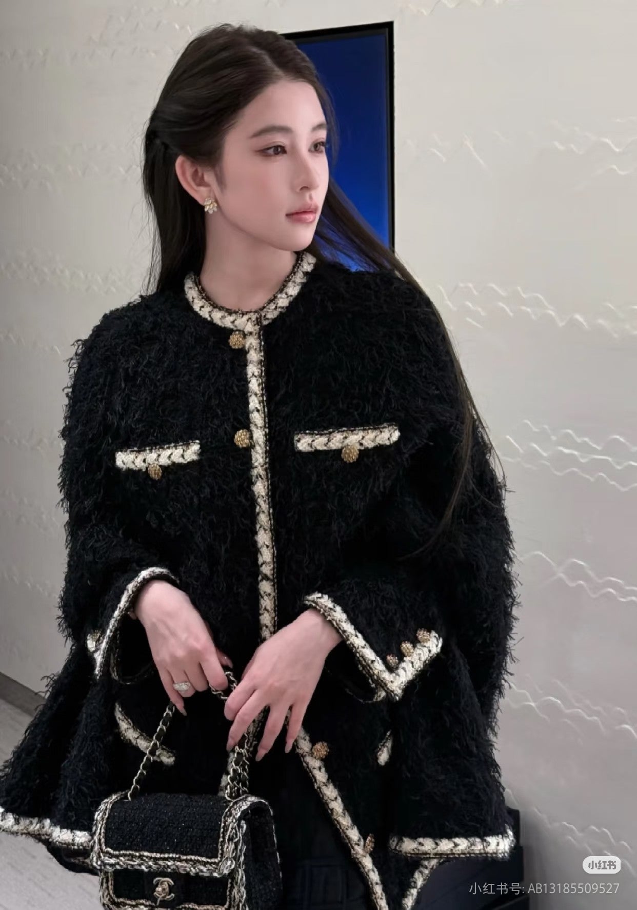 Cha**25fw black tweed cape coat