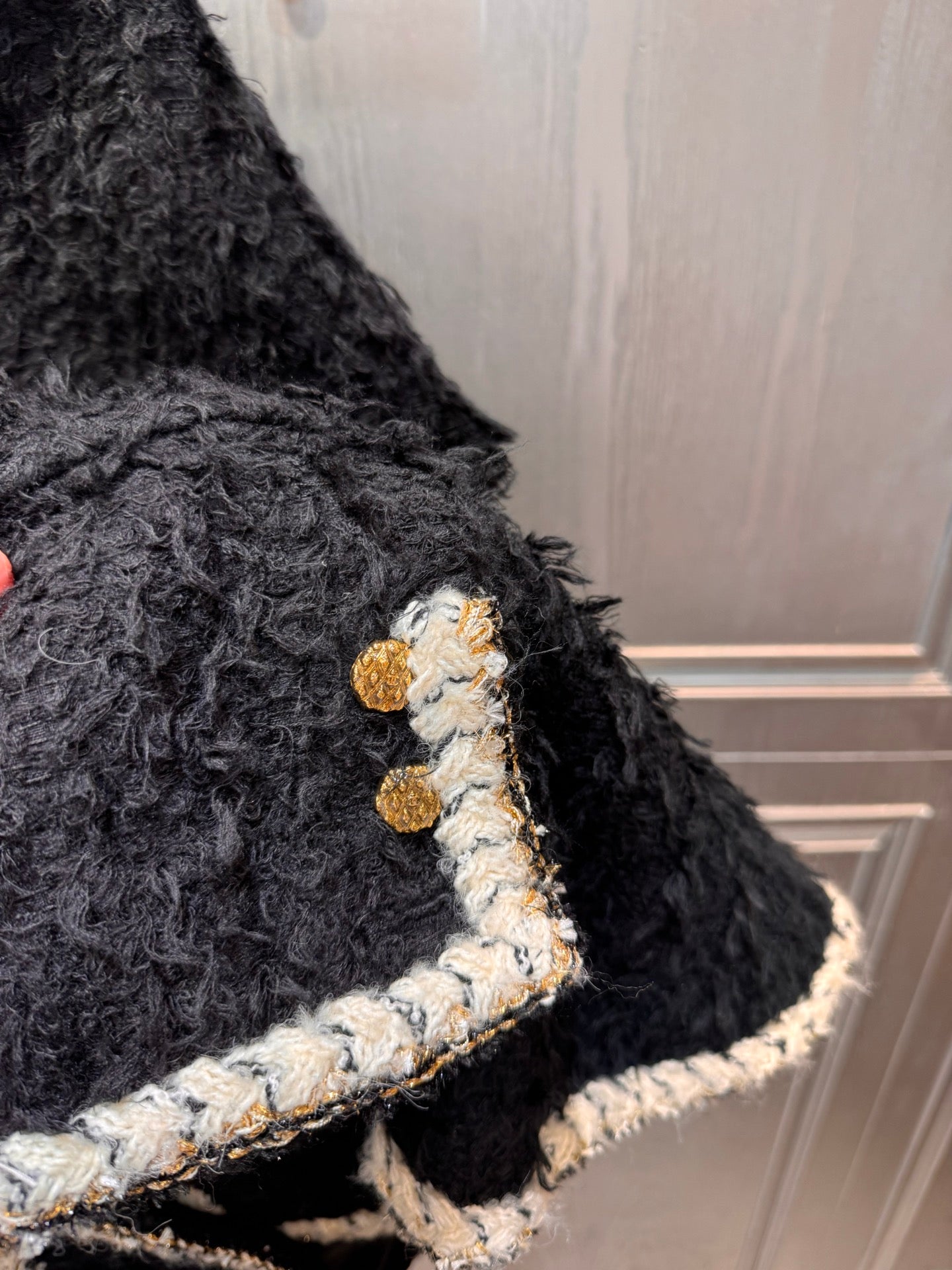 Cha**25fw black tweed cape coat