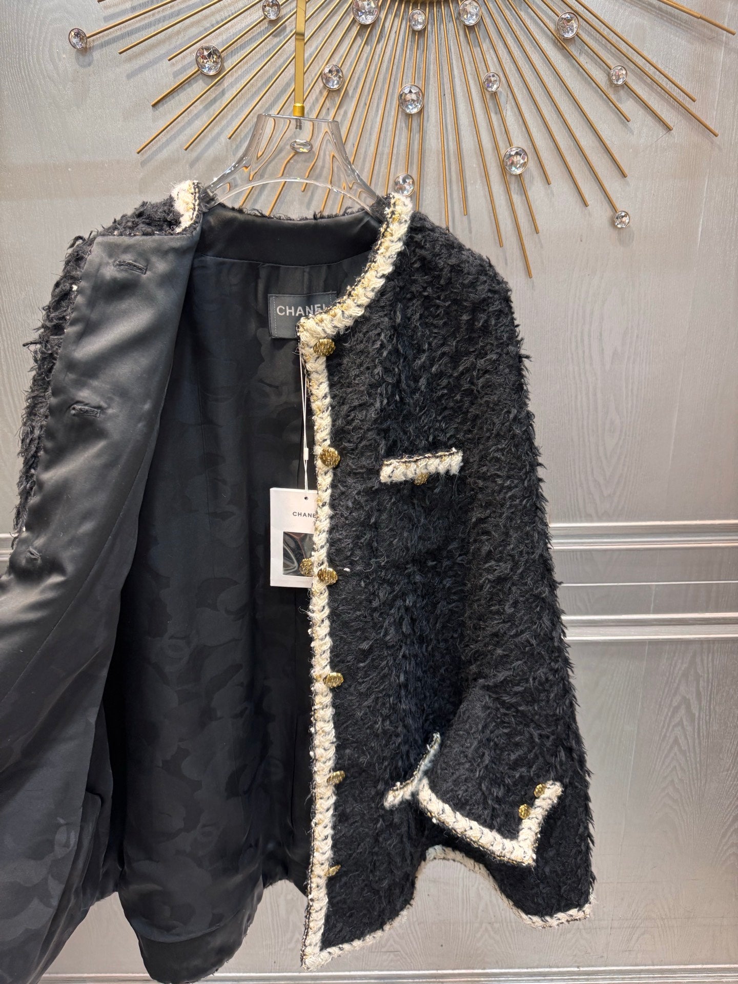 Cha**25fw black tweed cape coat