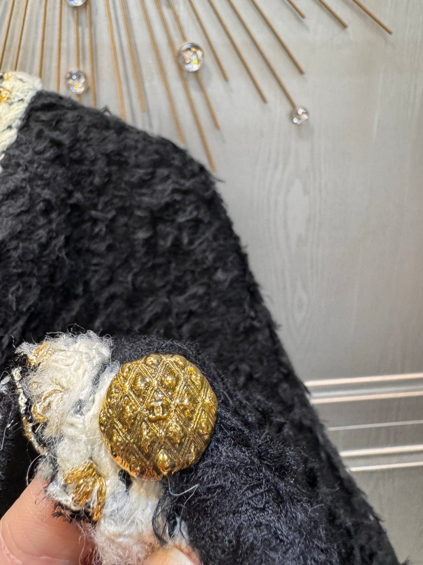 Cha**25fw black tweed cape coat