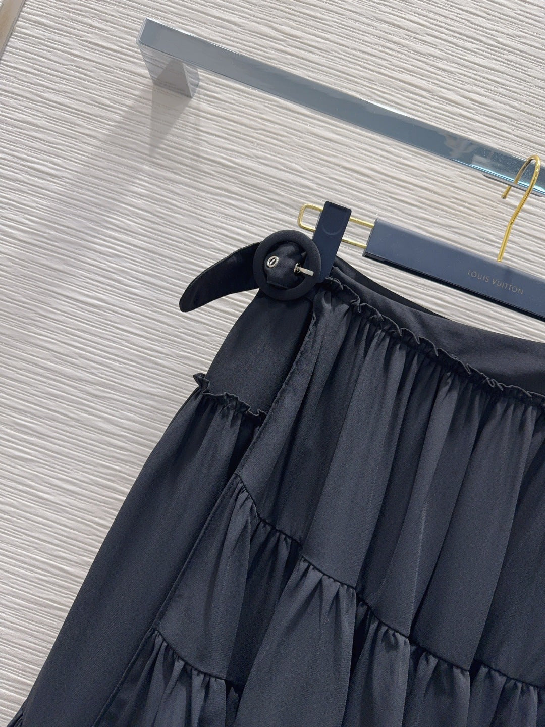 Lou**26 new early spring style high-low tiered skirt