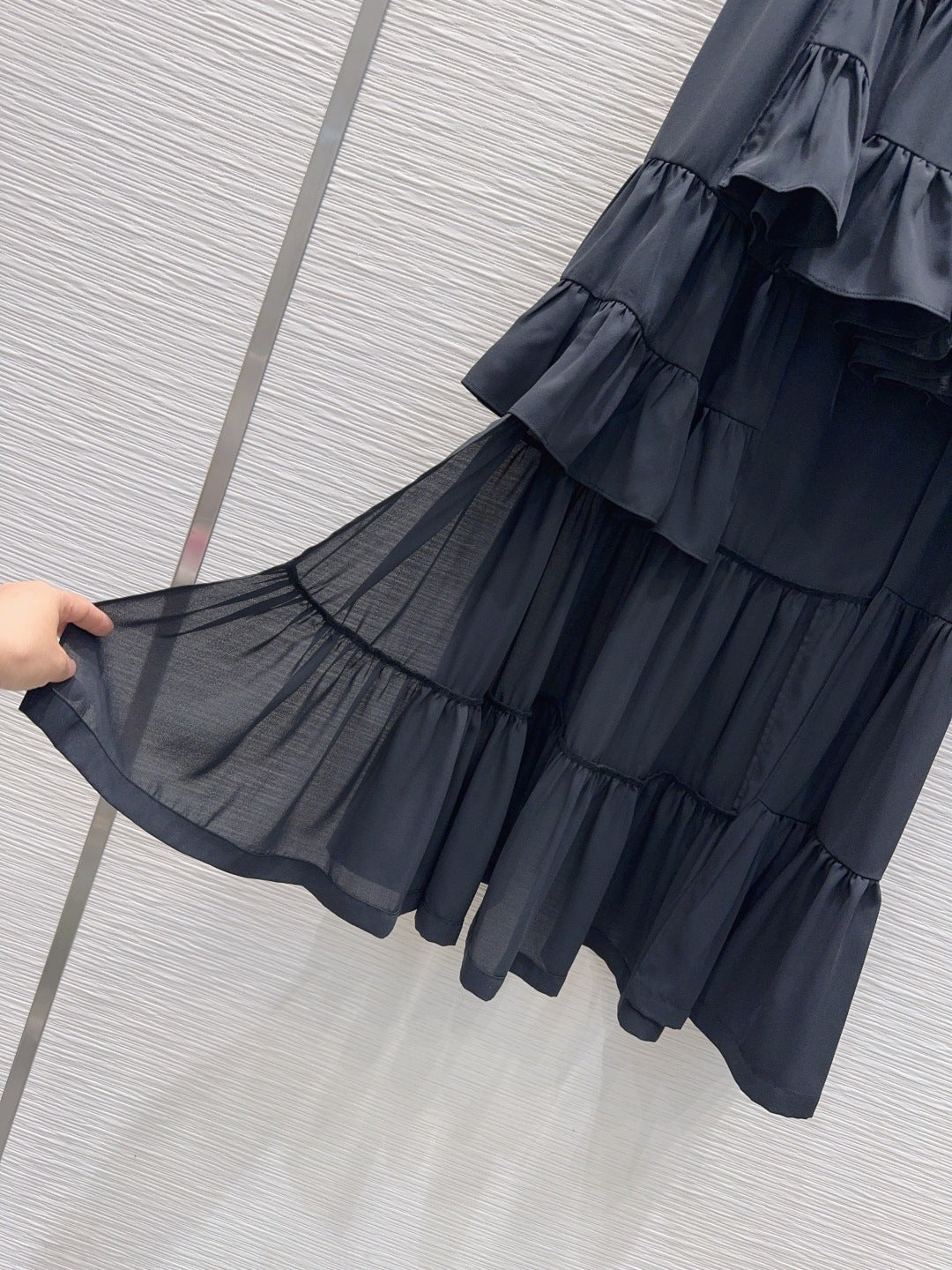 Lou**26 new early spring style high-low tiered skirt