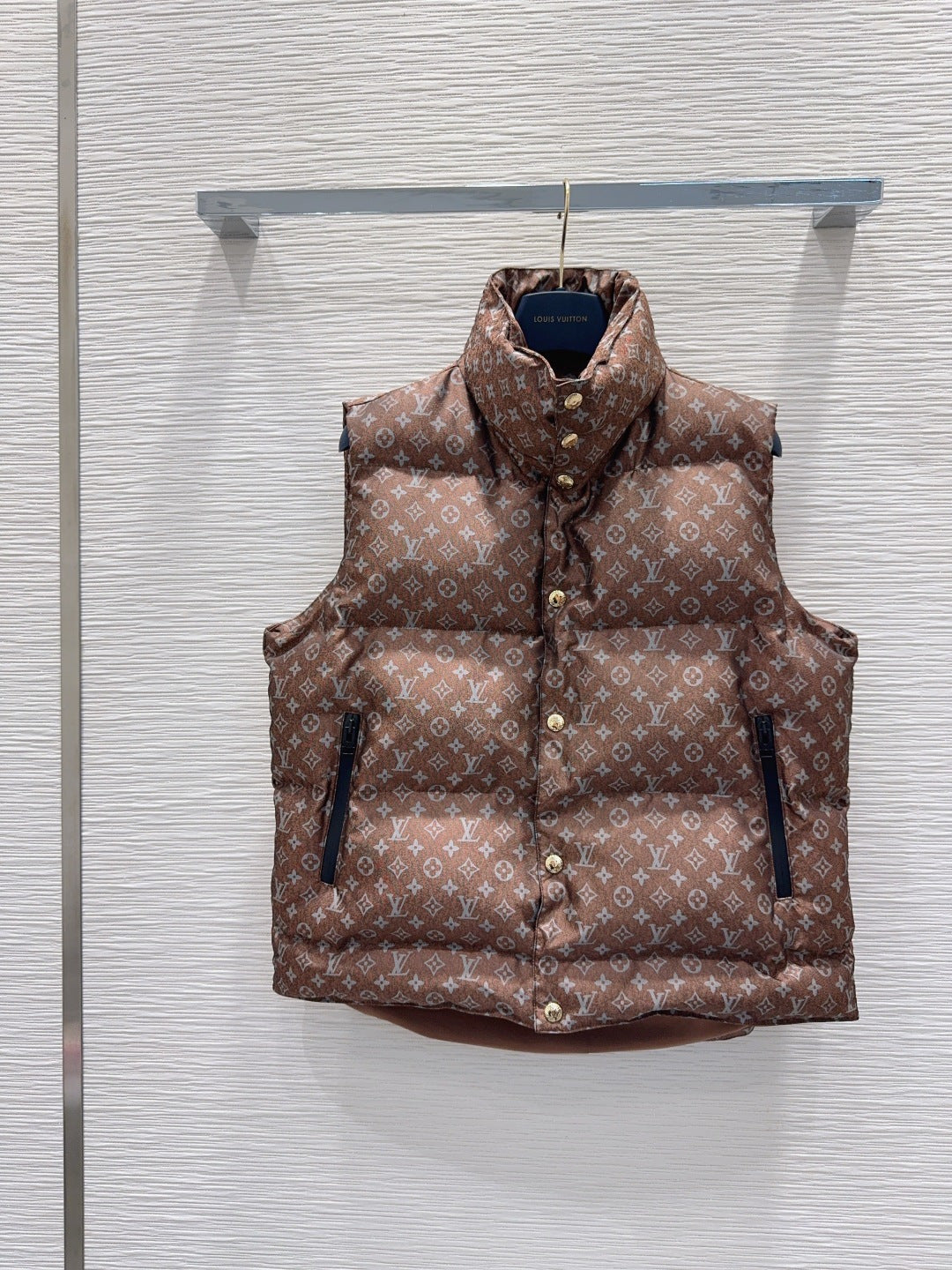 Lou**25fw new down vest