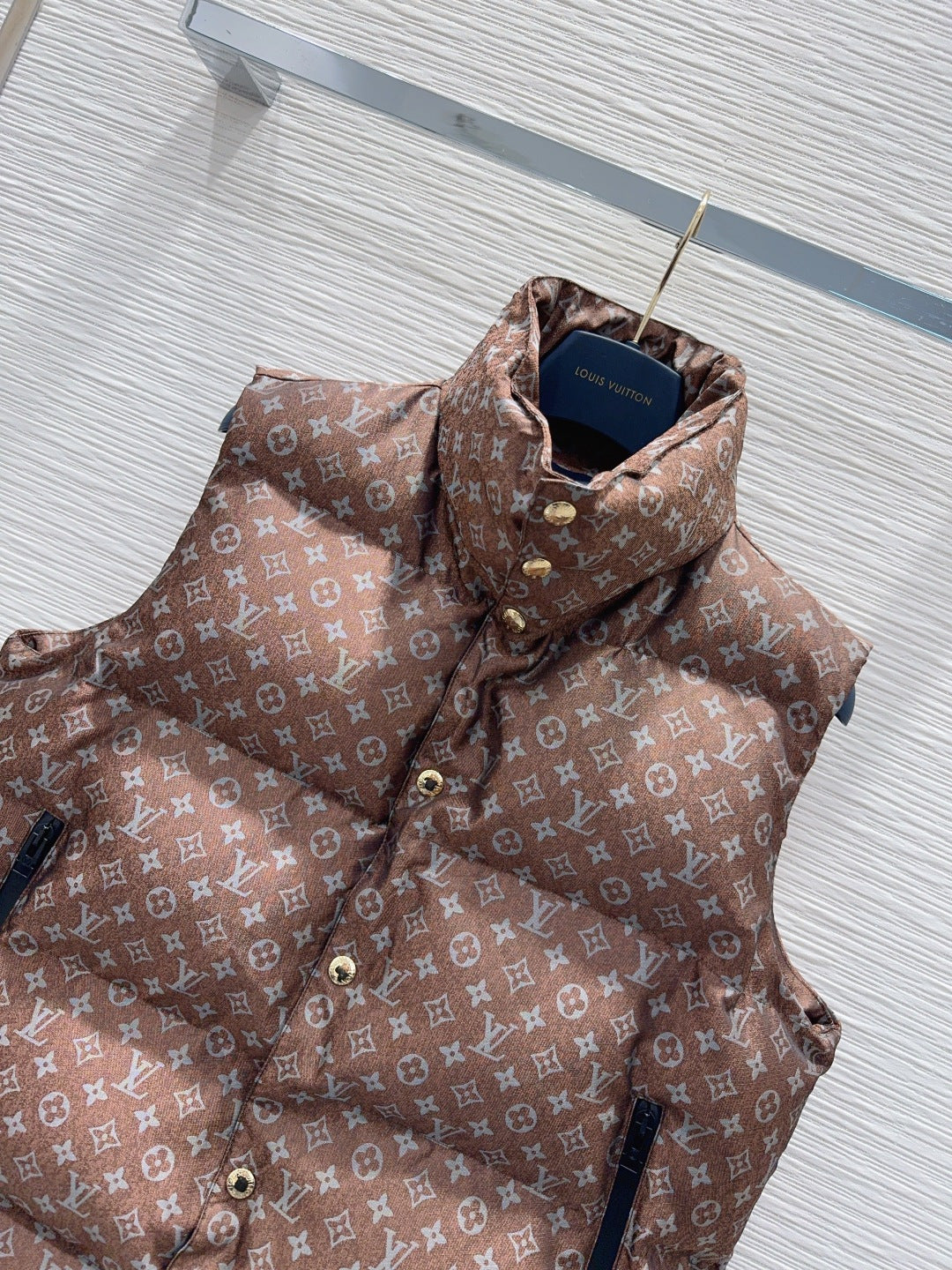 Lou**25fw new down vest