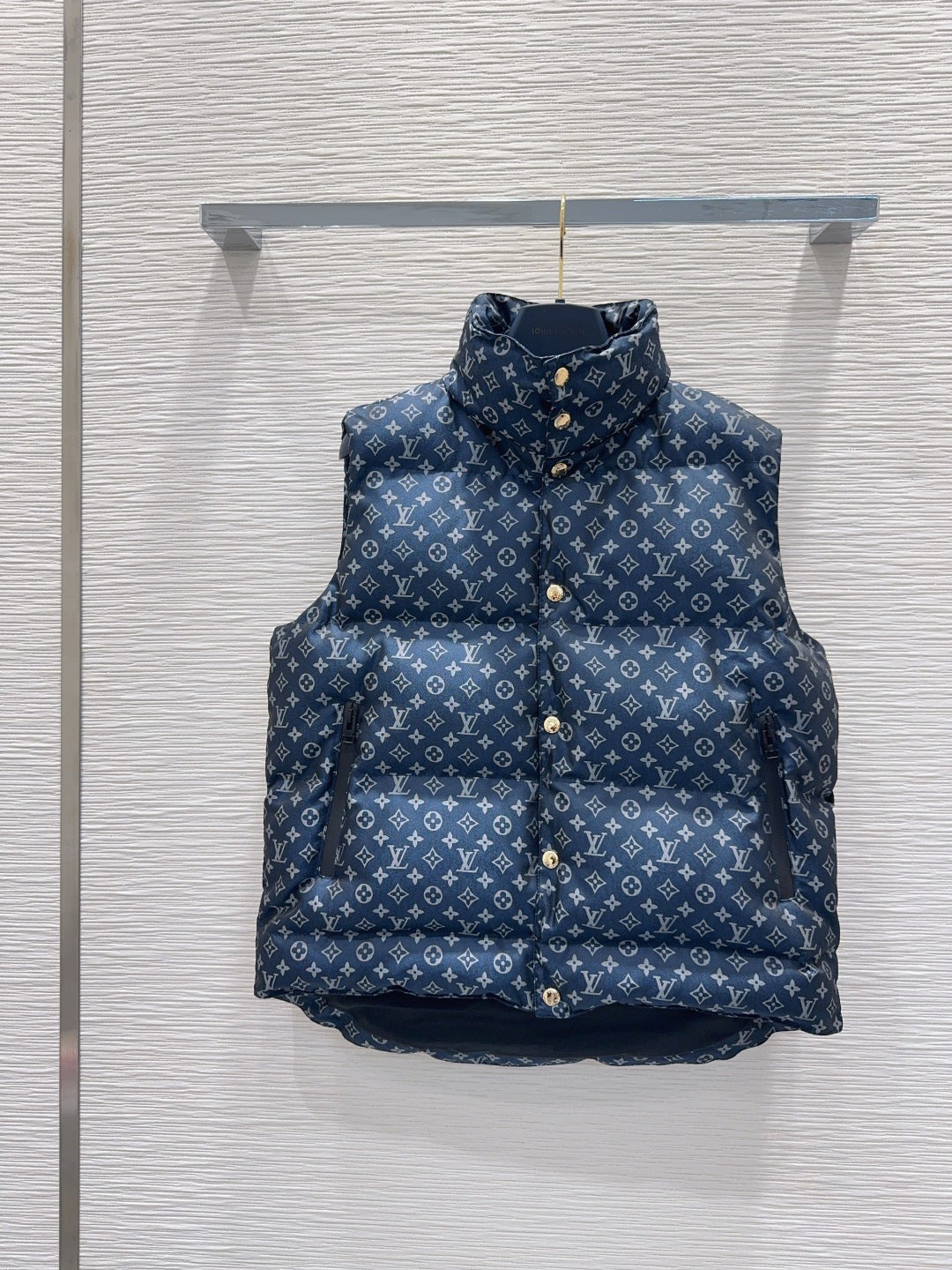 Lou**25fw new down vest