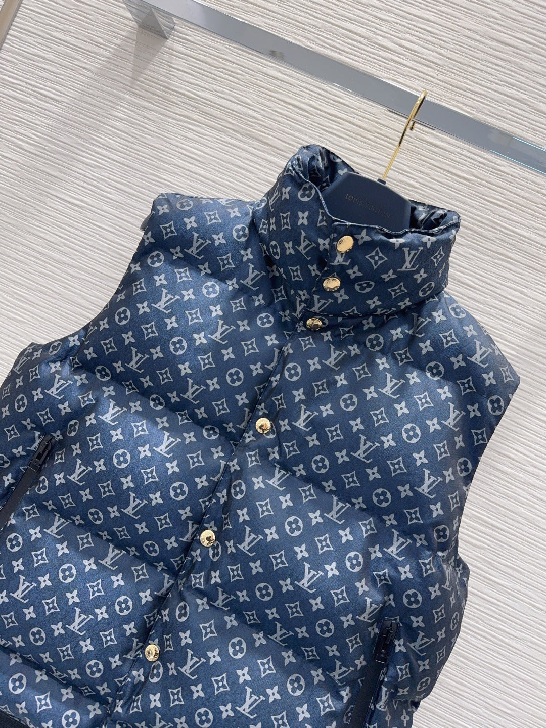 Lou**25fw new down vest