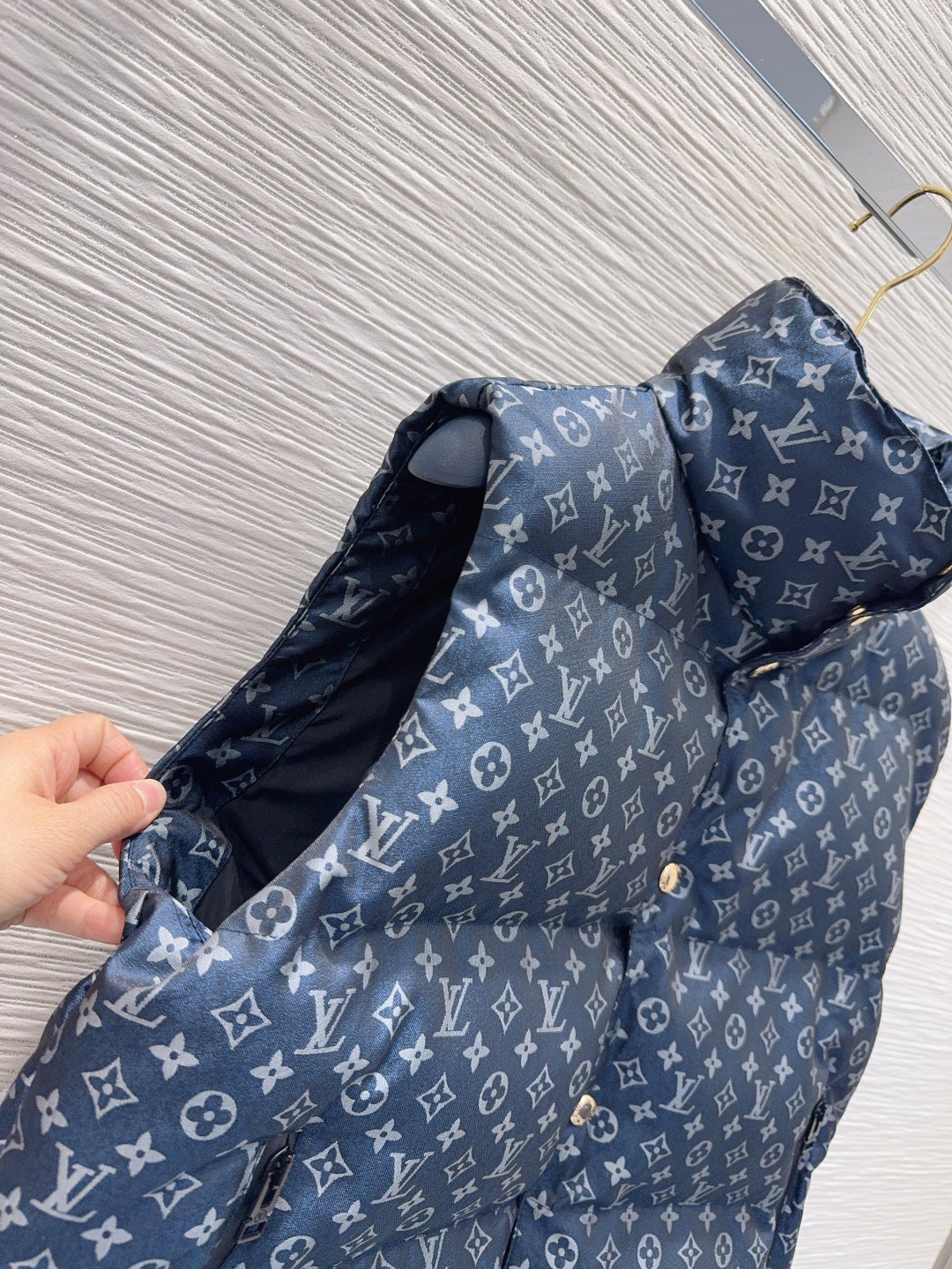 Lou**25fw new down vest