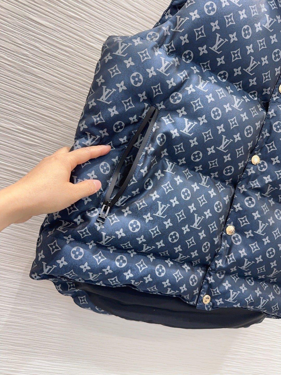 Lou**25fw new down vest