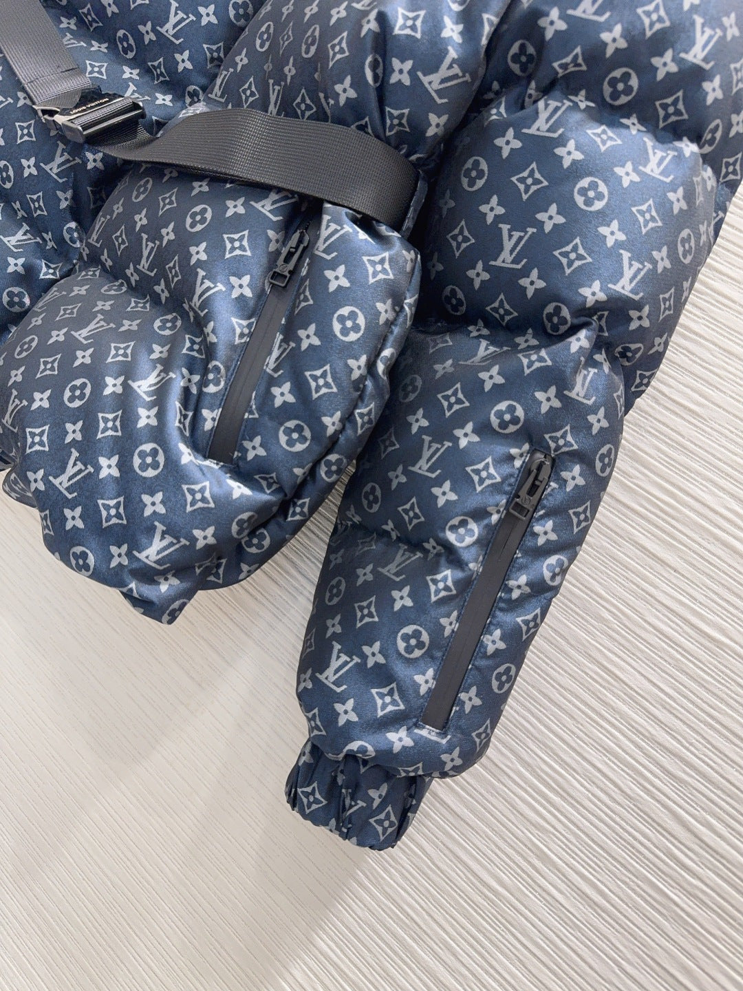 Lou**25fw new down jacket