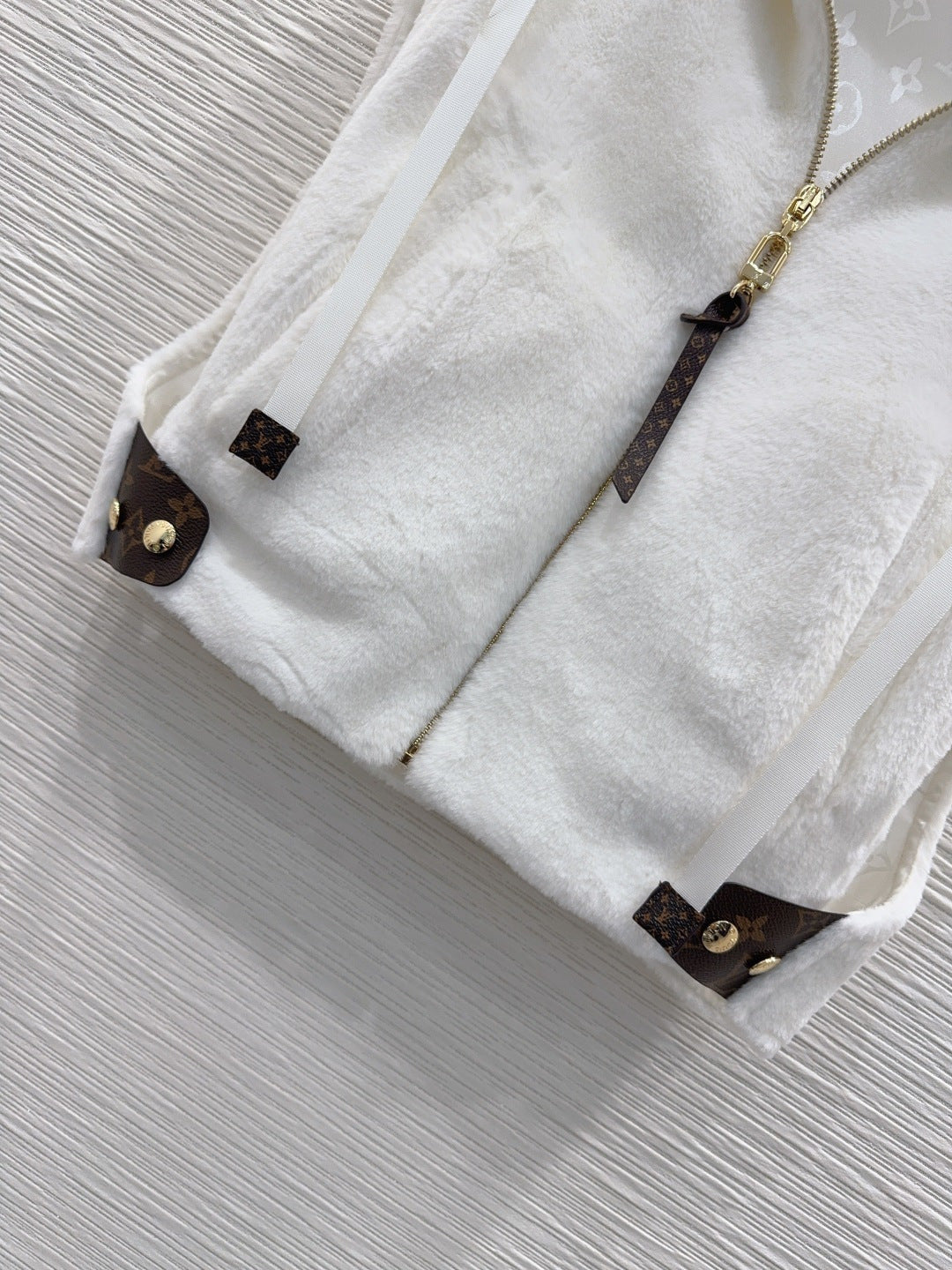 Lou**25fw new white vest jacket