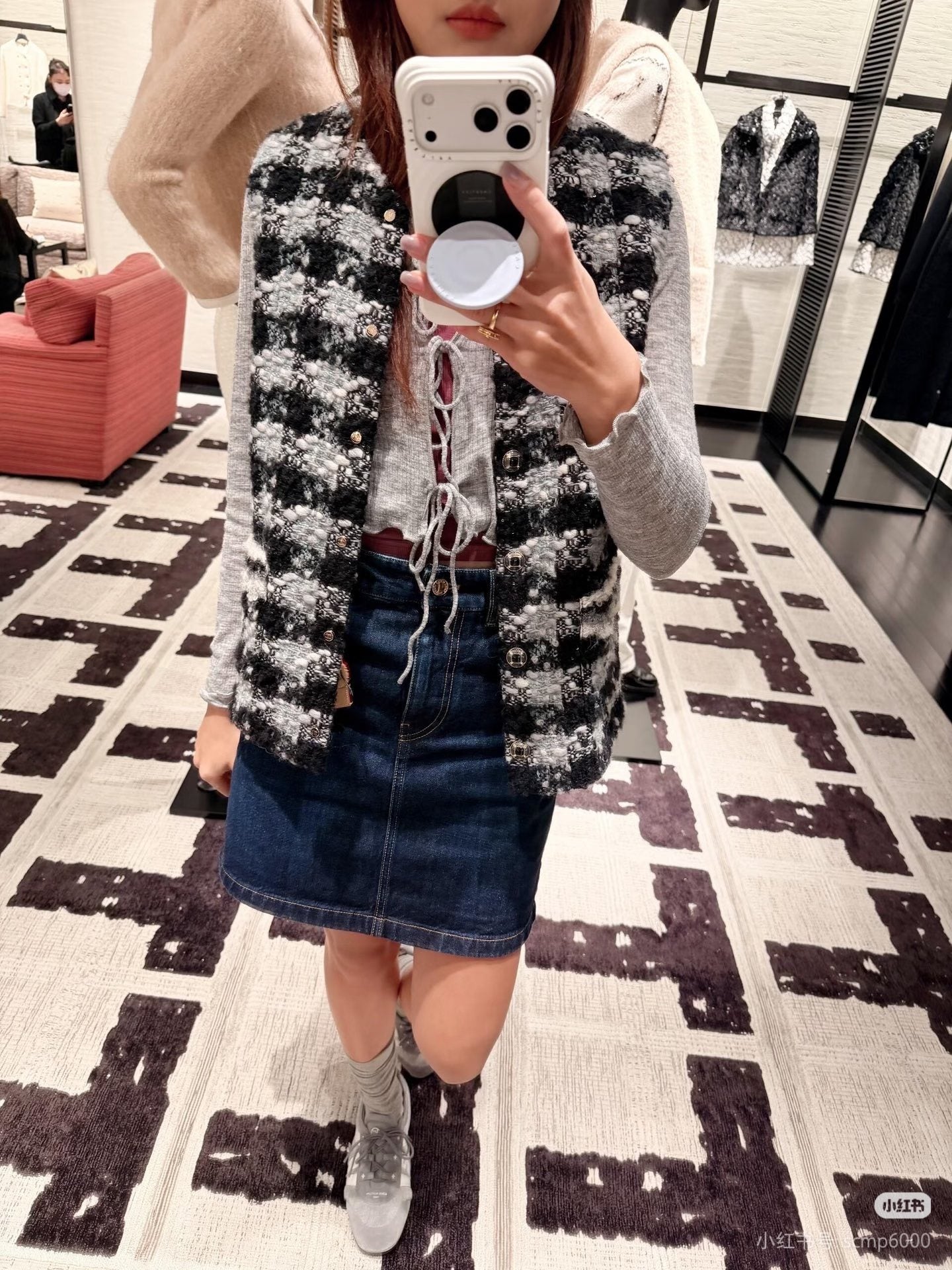 Cha**25N series checkered vest in black white and gray