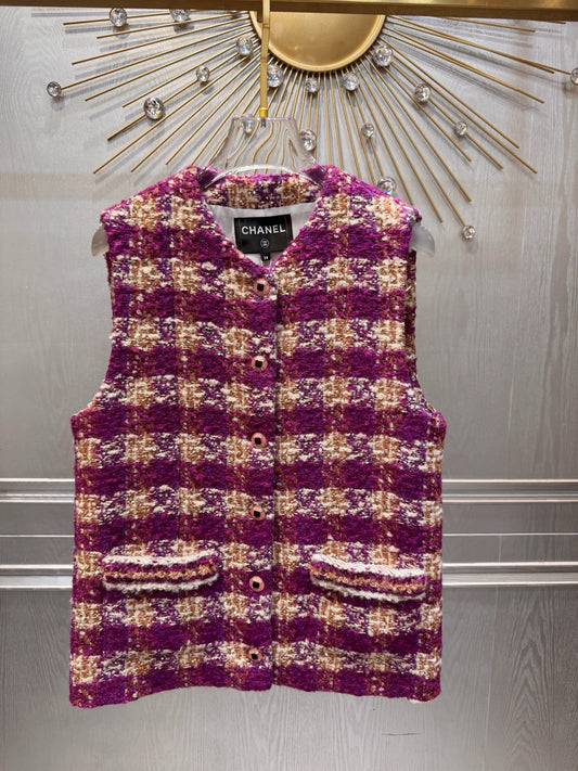 Cha**25N series checkered vest in purplish-red