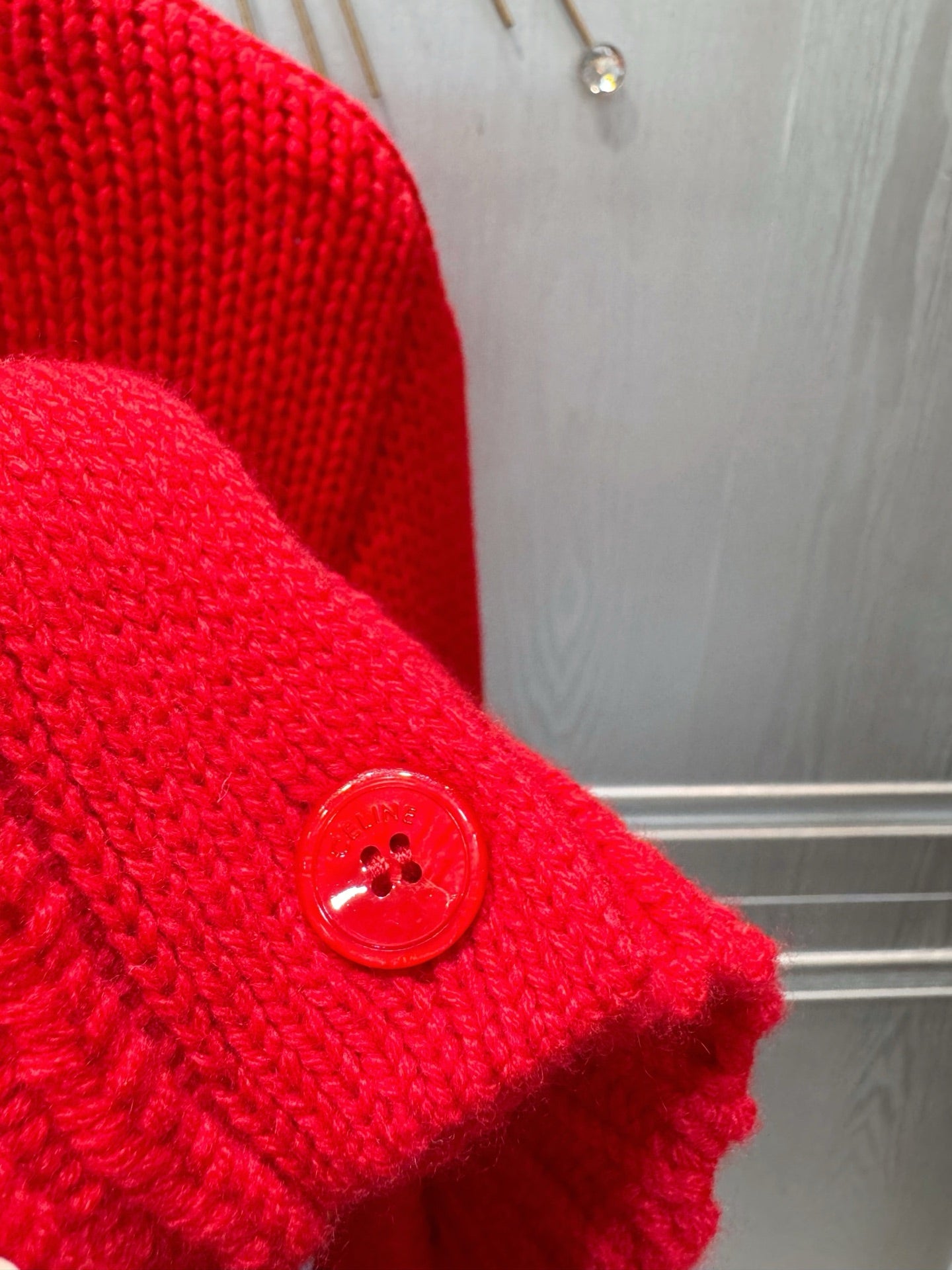 Cel**25fw new red knit cardigan